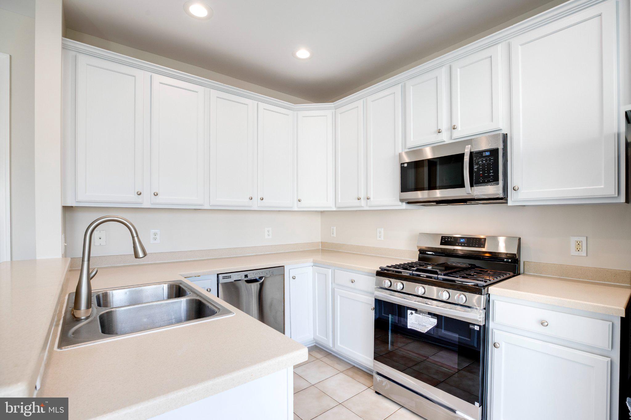 FAIRCREST - Residential