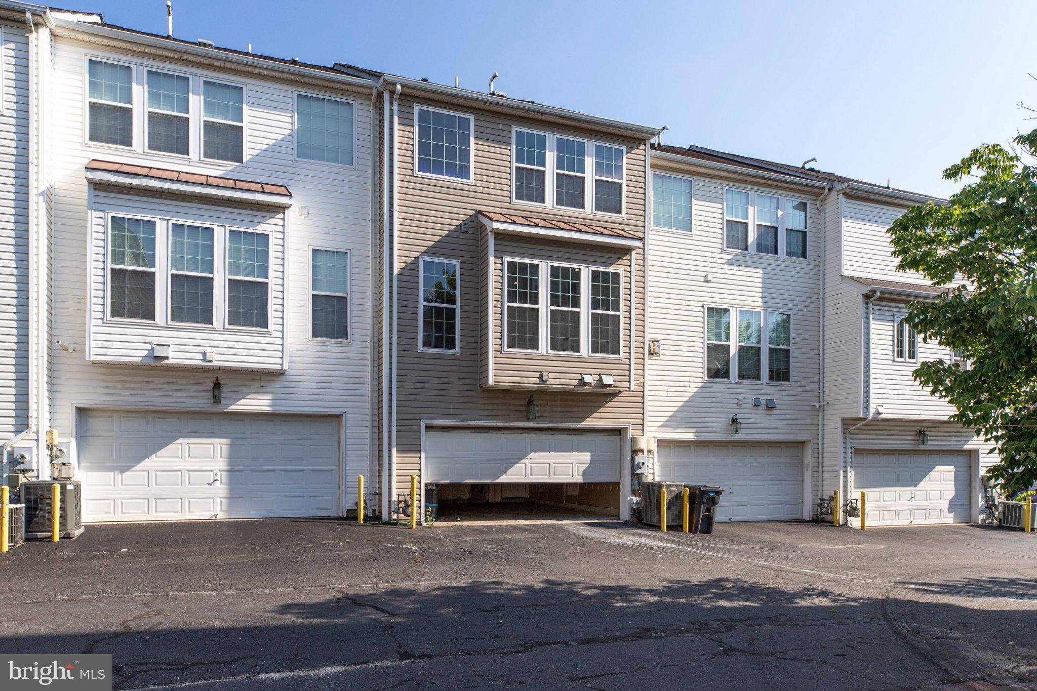 FAIRCREST - Residential