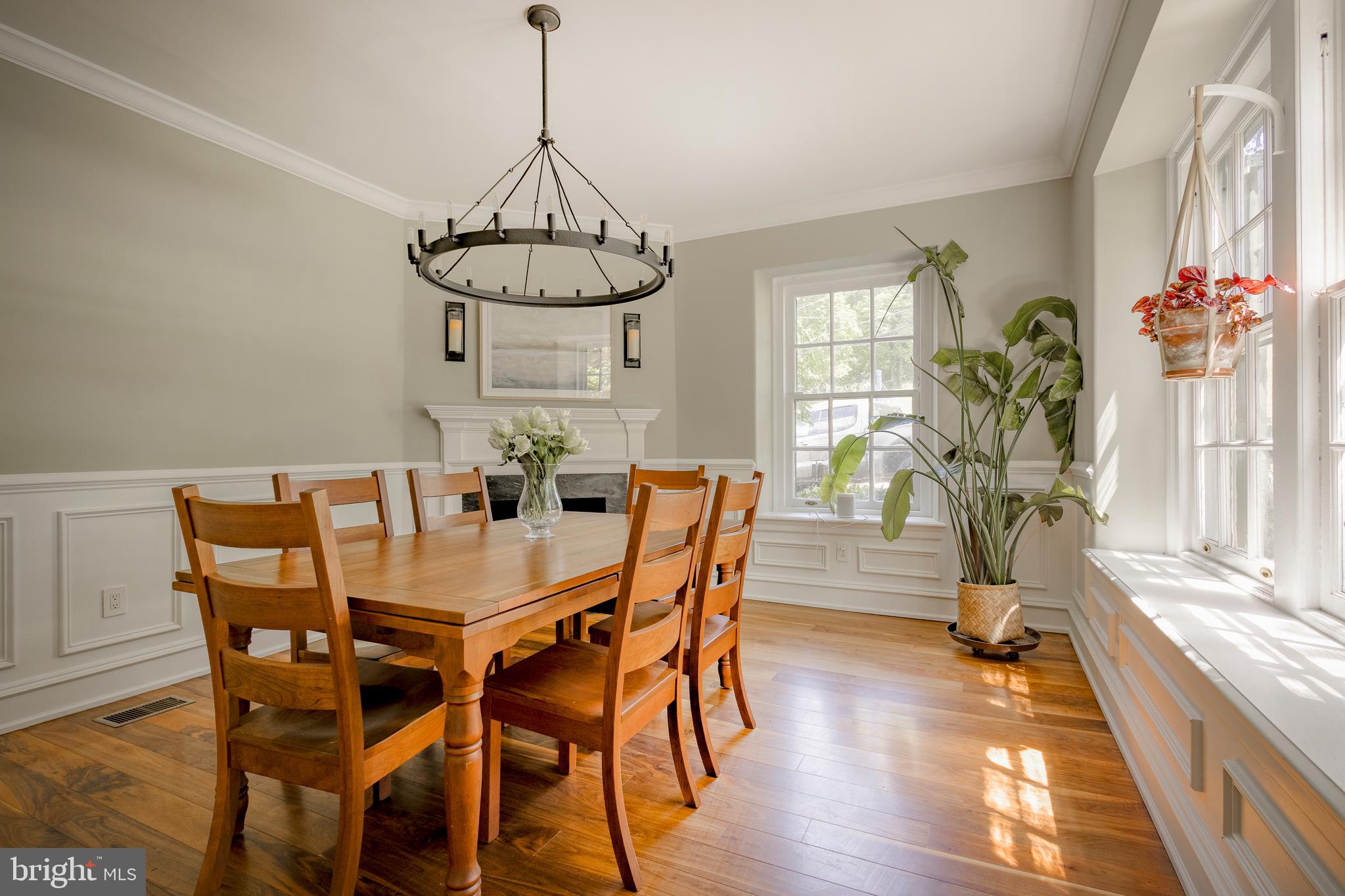 CHESTNUT HILL - Residential