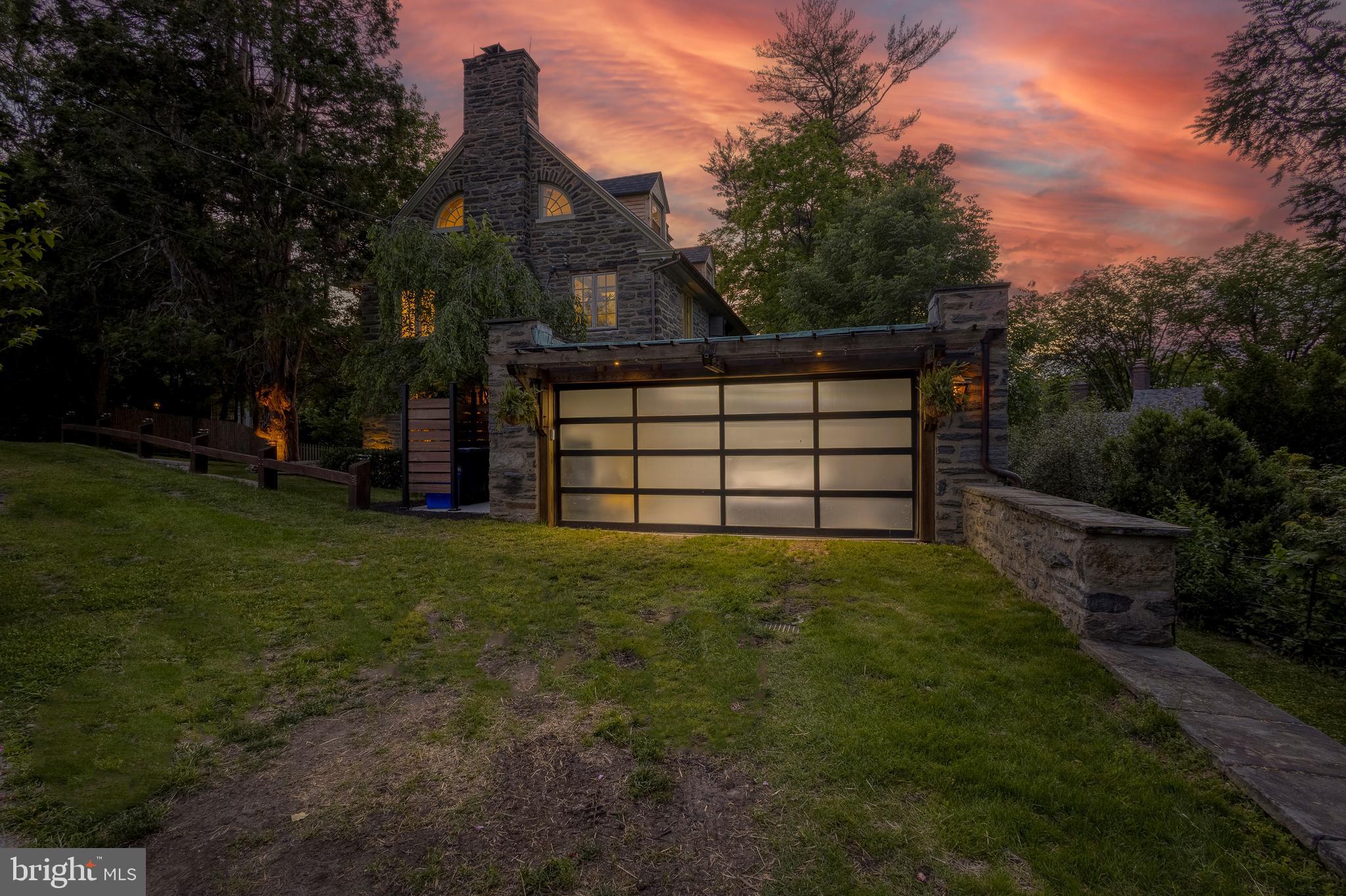 CHESTNUT HILL - Residential