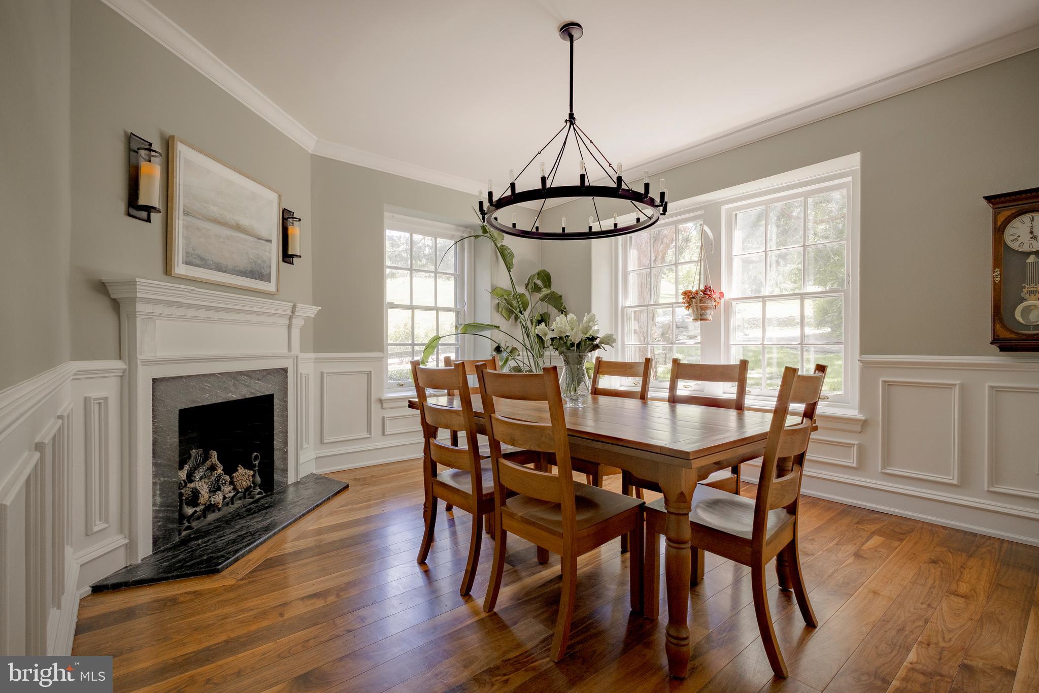 CHESTNUT HILL - Residential