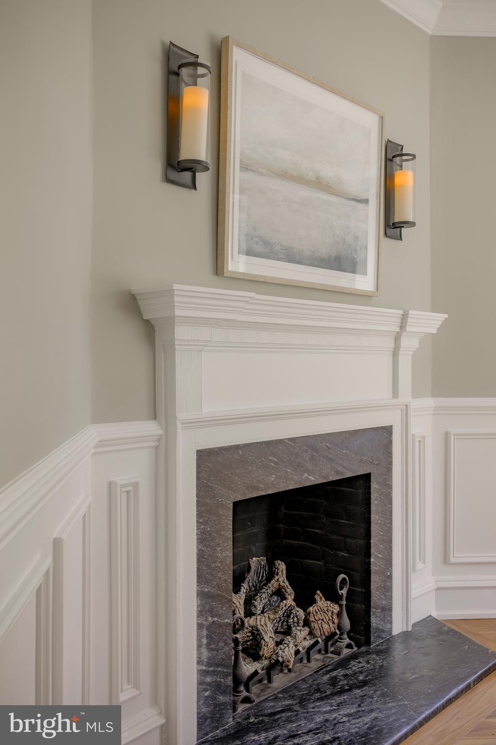 CHESTNUT HILL - Residential