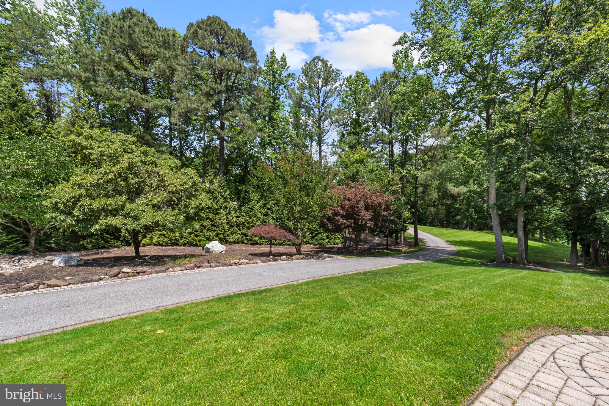 EAGLES PASSAGES - Residential
