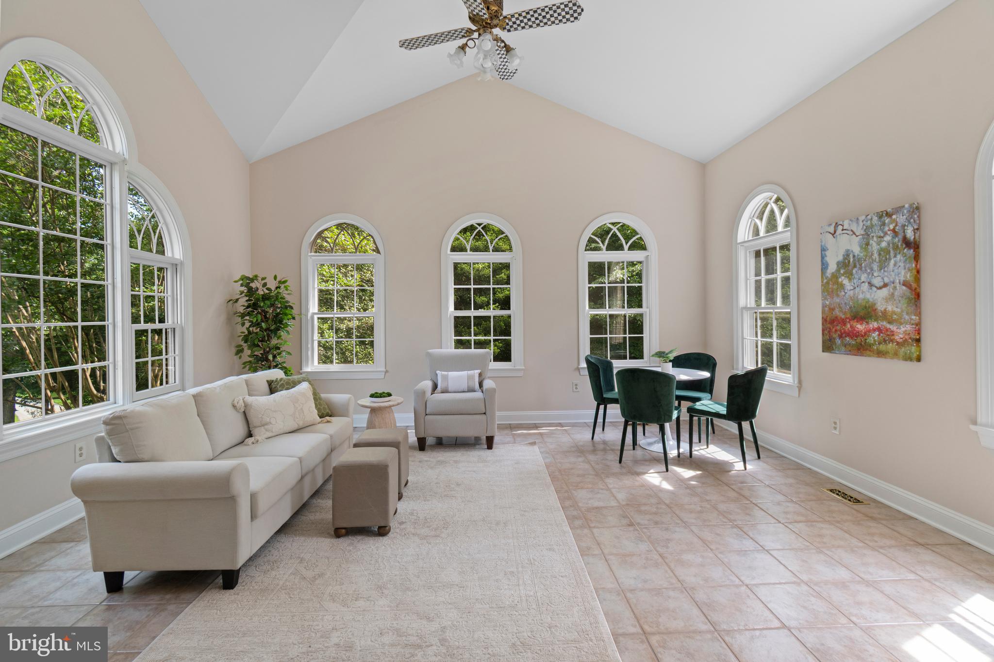 EAGLES PASSAGES - Residential