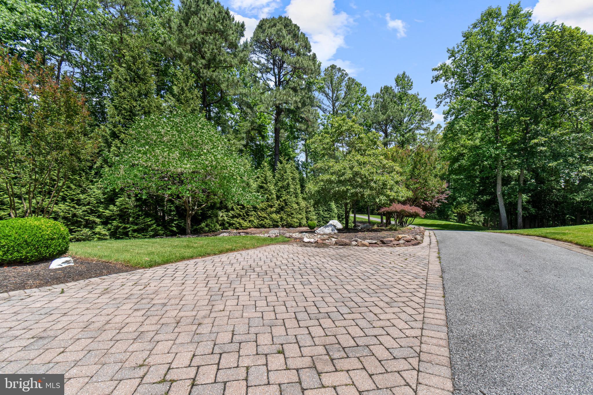 EAGLES PASSAGES - Residential