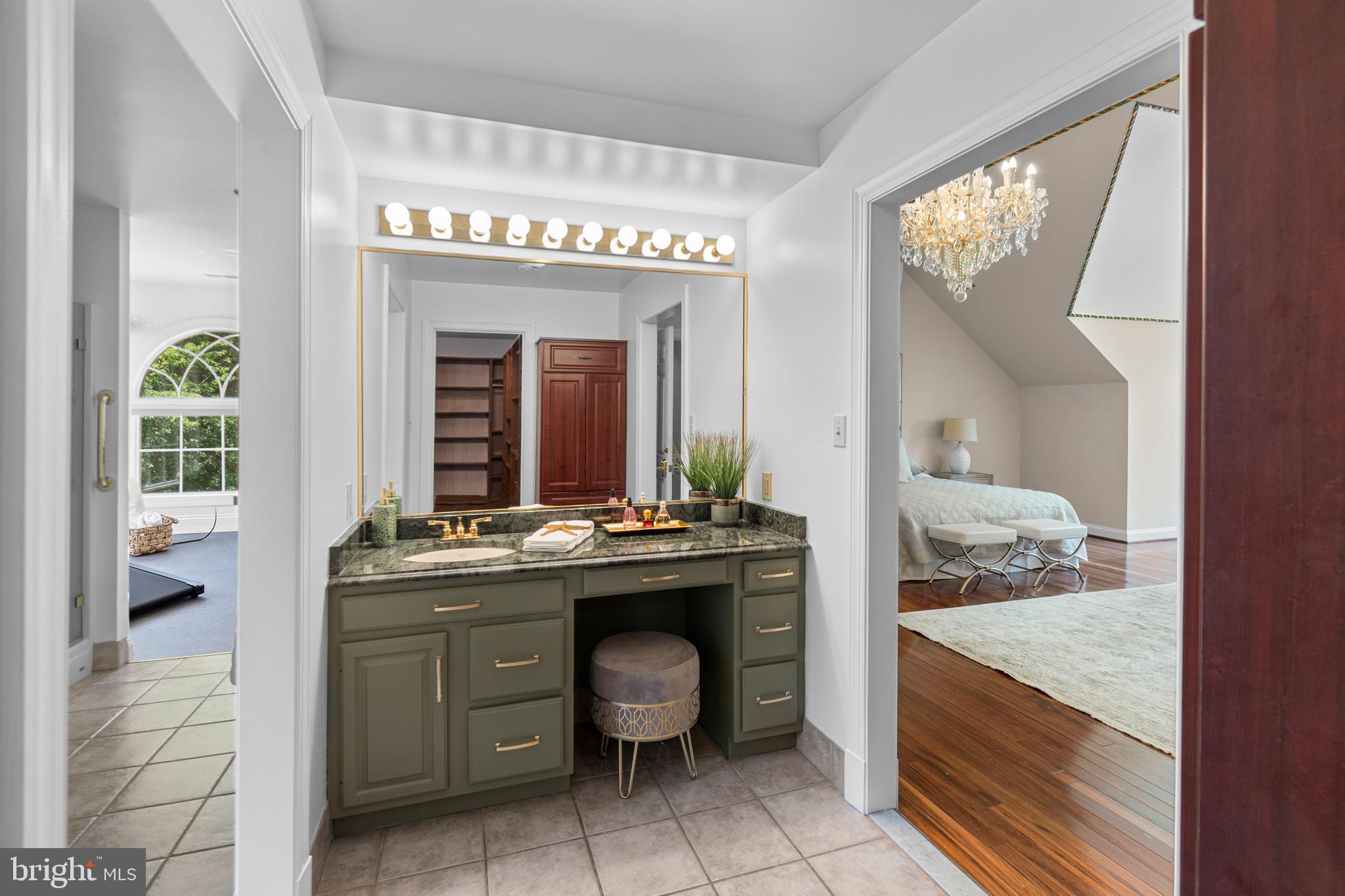 EAGLES PASSAGES - Residential