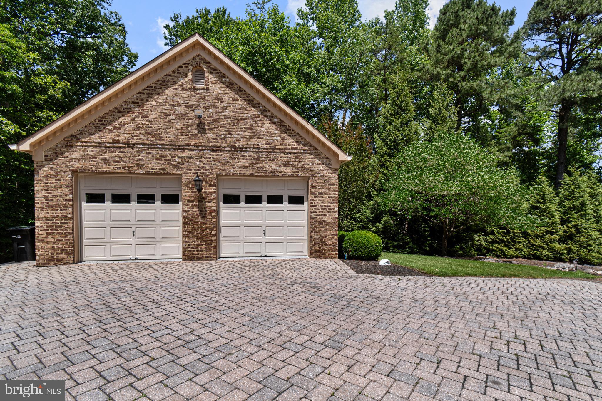 EAGLES PASSAGES - Residential