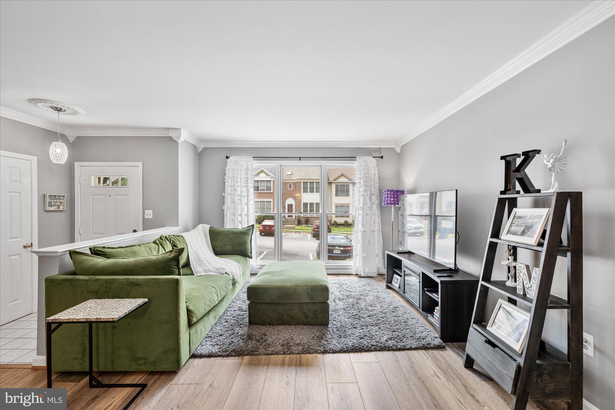 OLDE OAK RIDGE - Residential