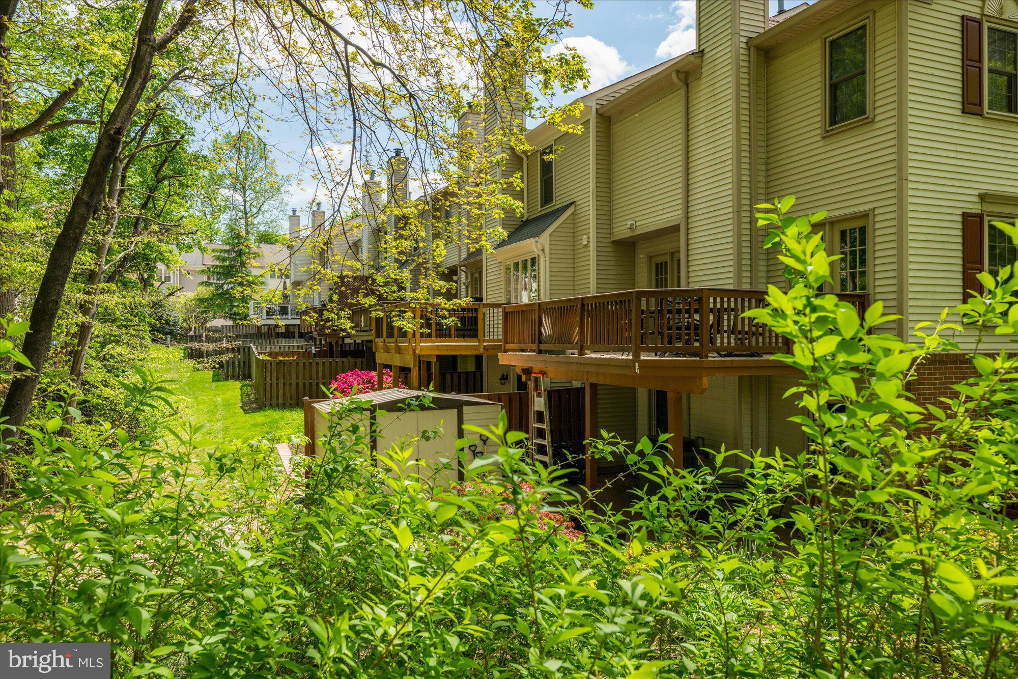 OLDE OAK RIDGE - Residential