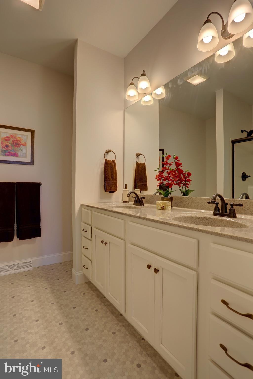 CROSSGATES - Residential
