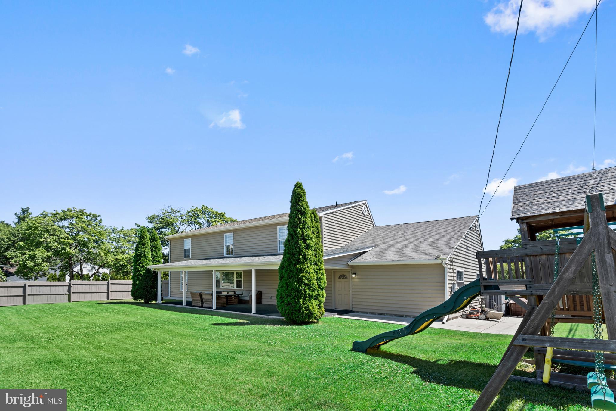 RED ROSE GATE - Residential