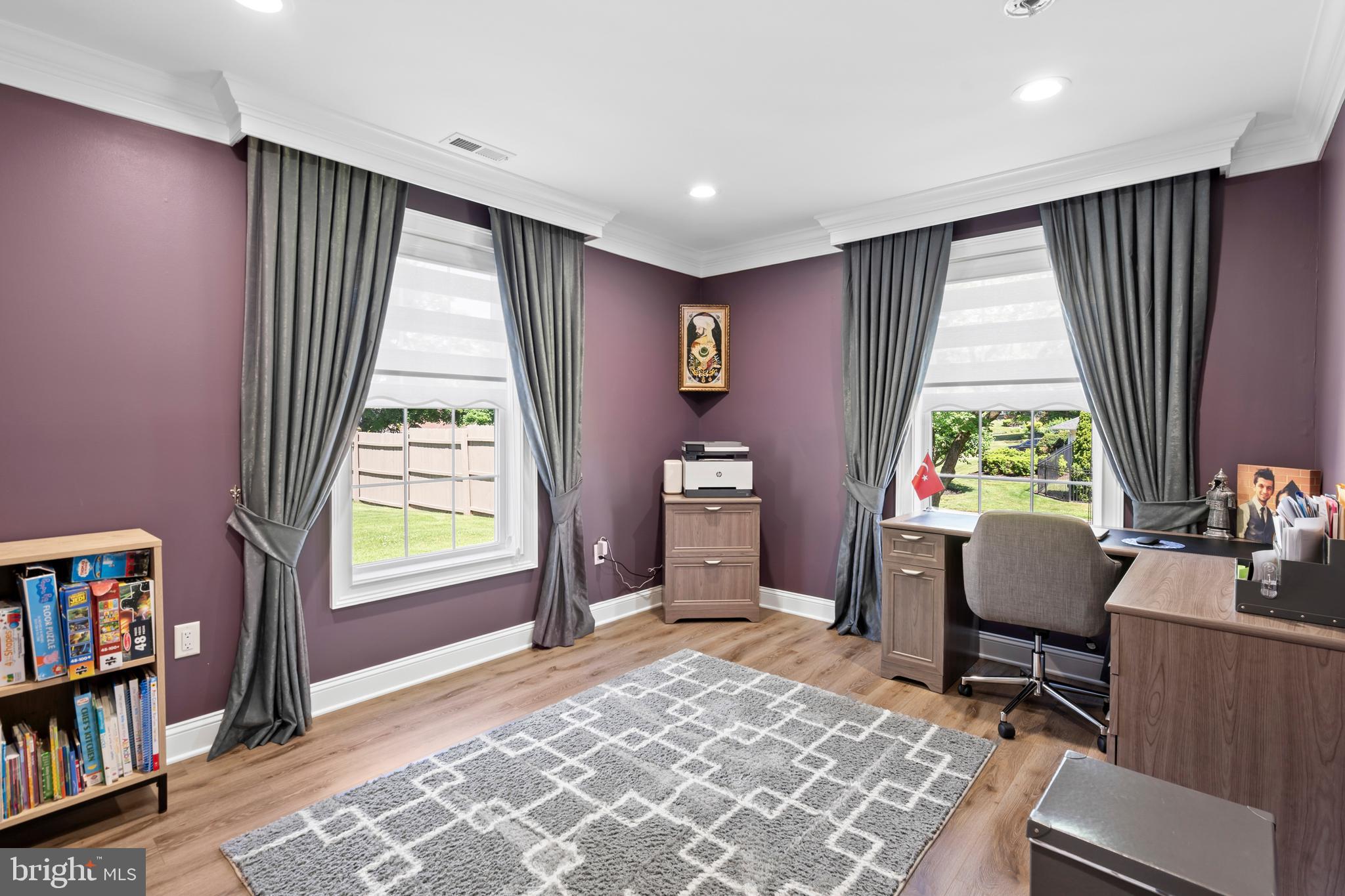 RED ROSE GATE - Residential