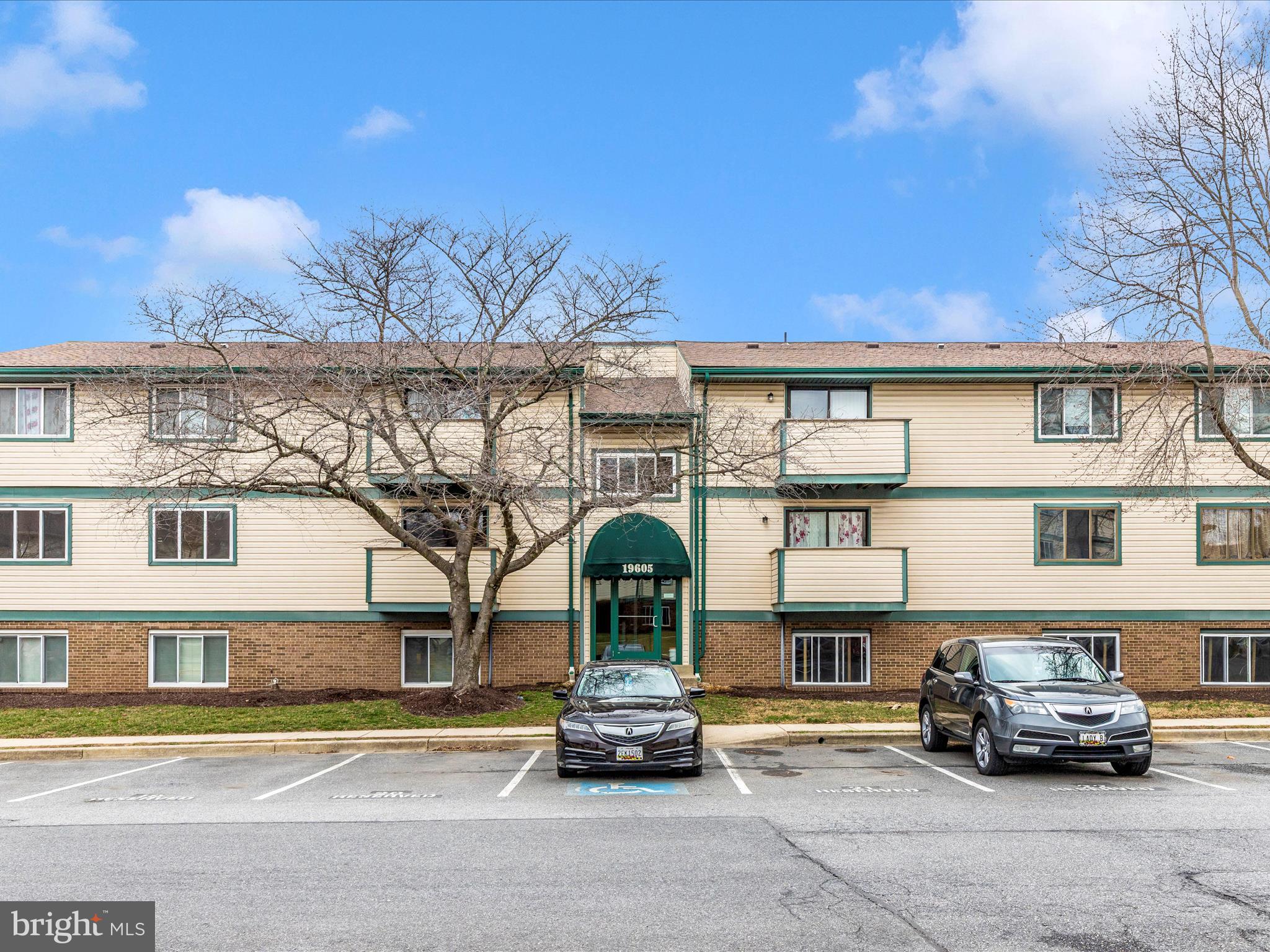 GREENFIELD COMMONS - Residential