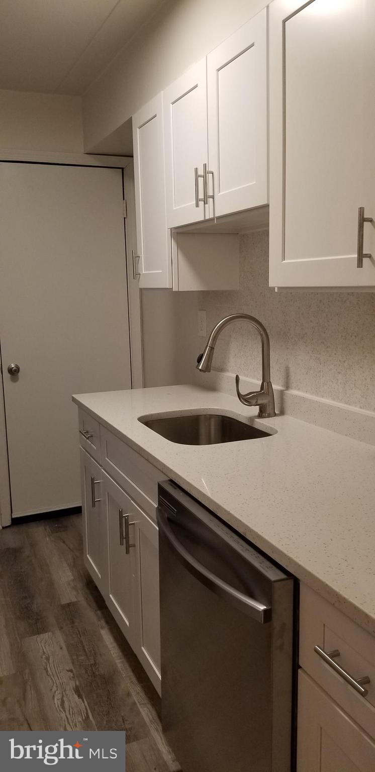WESTCHESTER WEST - Residential Lease