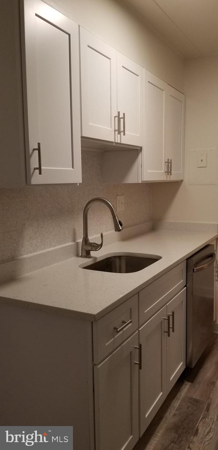 WESTCHESTER WEST - Residential Lease