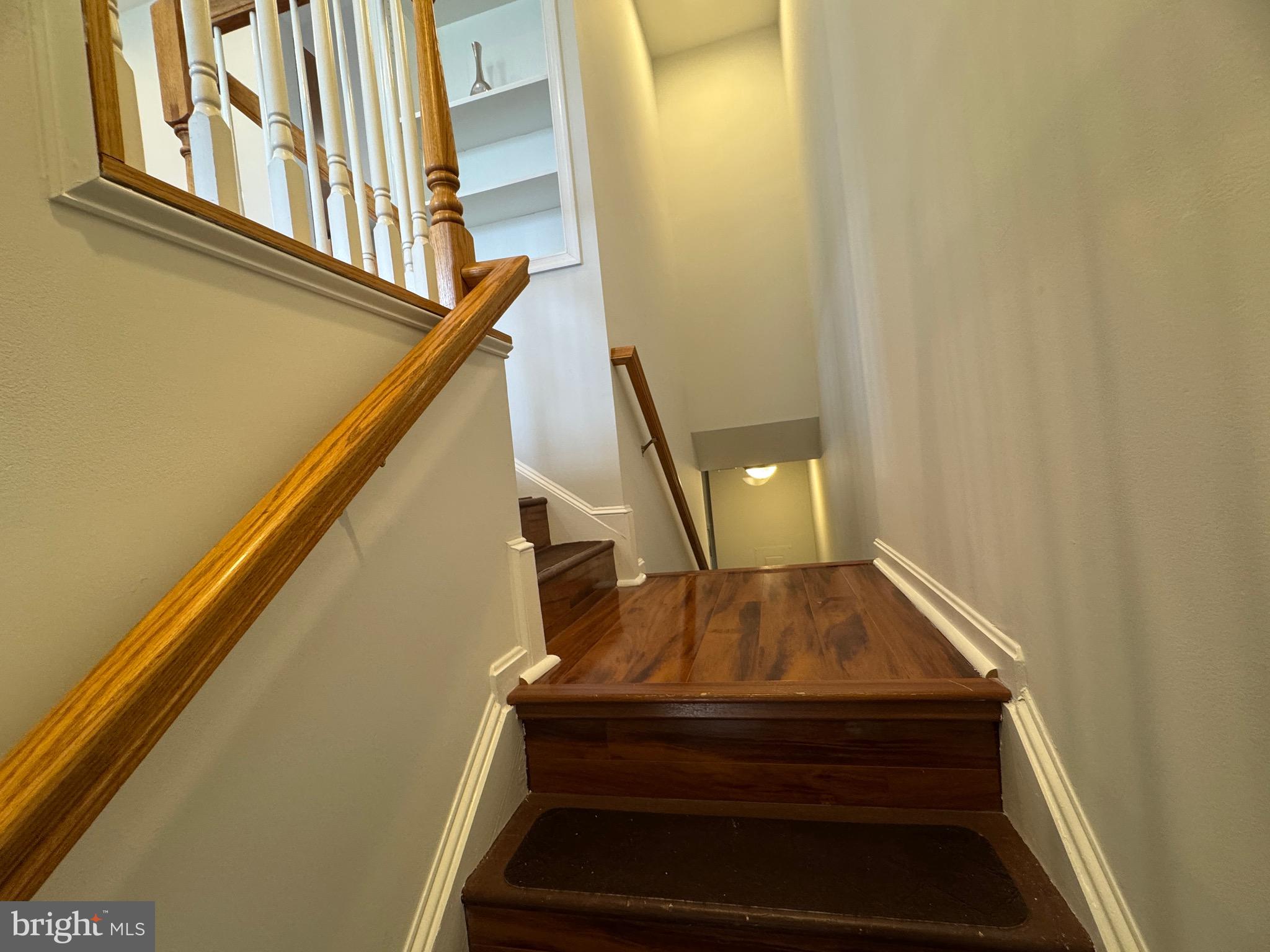 BARR HILL AT INVERNESS - Residential Lease