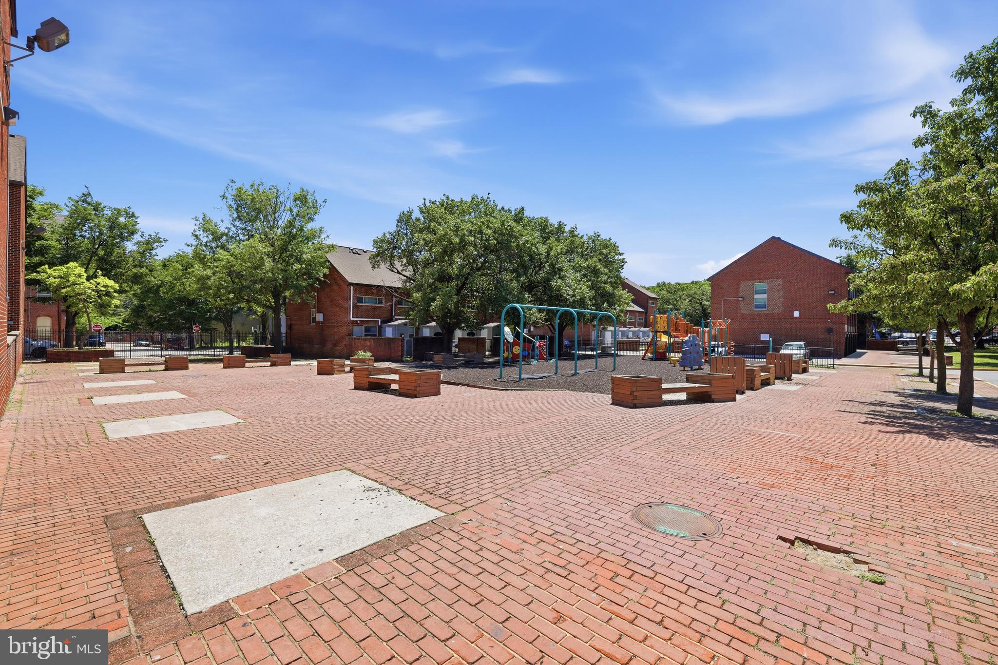 SETON HILL - Residential