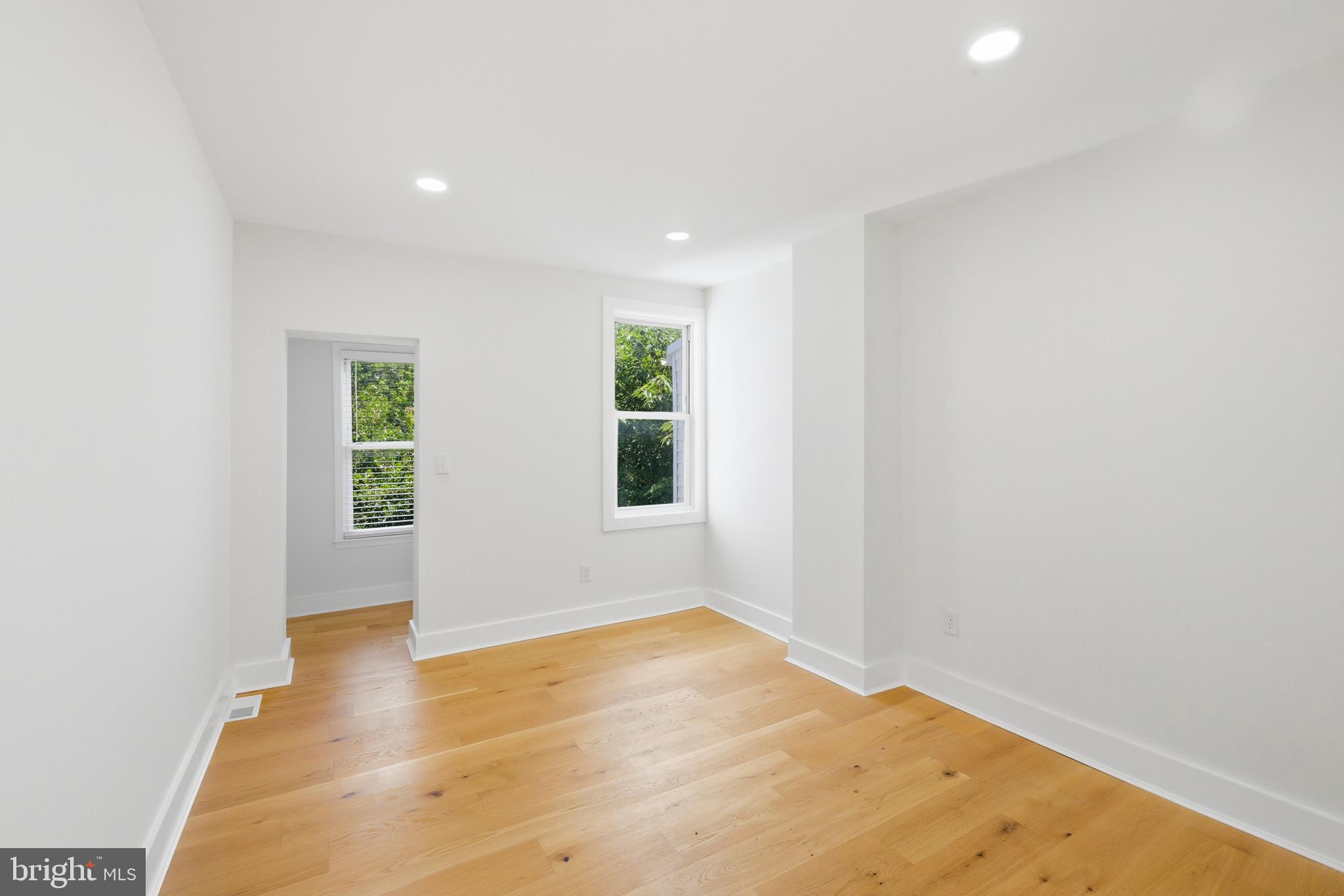 SETON HILL - Residential