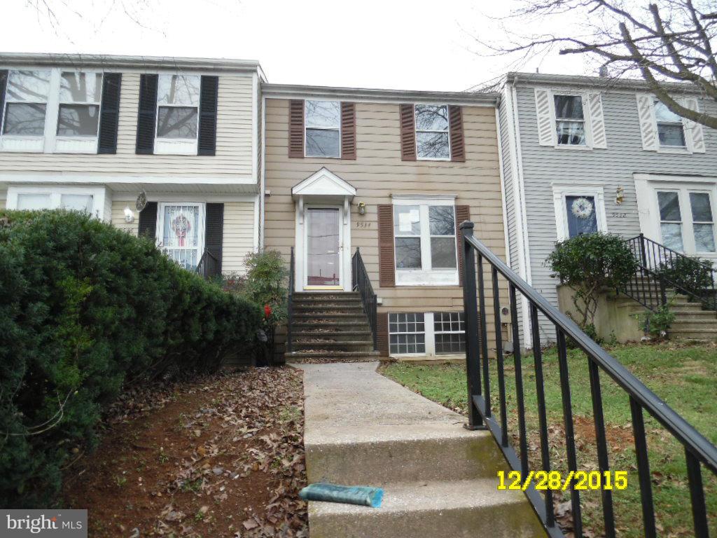 Wonderful chance to own this value priced home. Enjoy nice room sizes, and a full finished basement with fireplace.  Entertain or just relax on the rear deck. Fenced backyard great for fun and exercise!  Great location close to shopping, dining and parks.