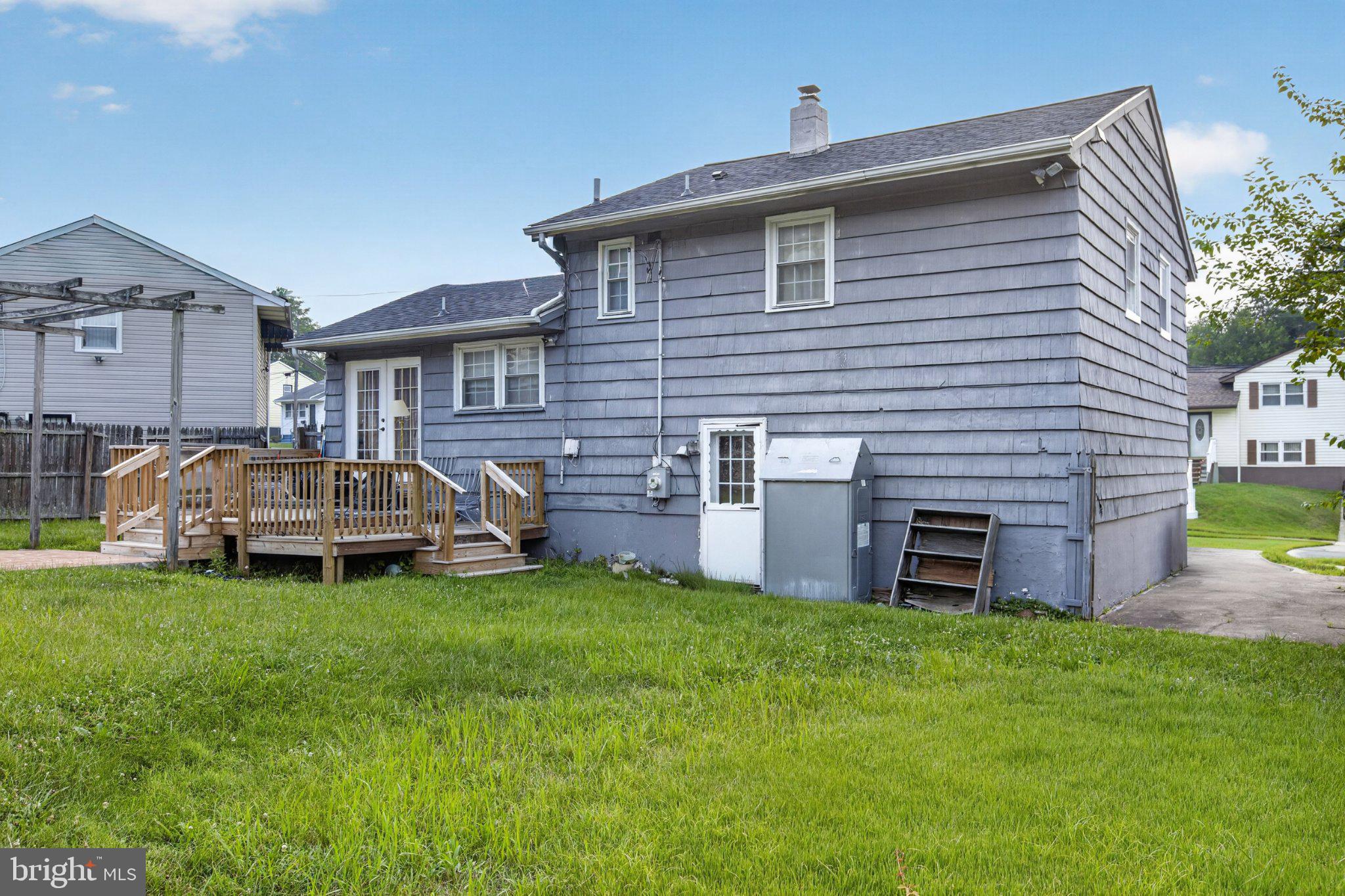 OVERVIEW GARDENS - Residential