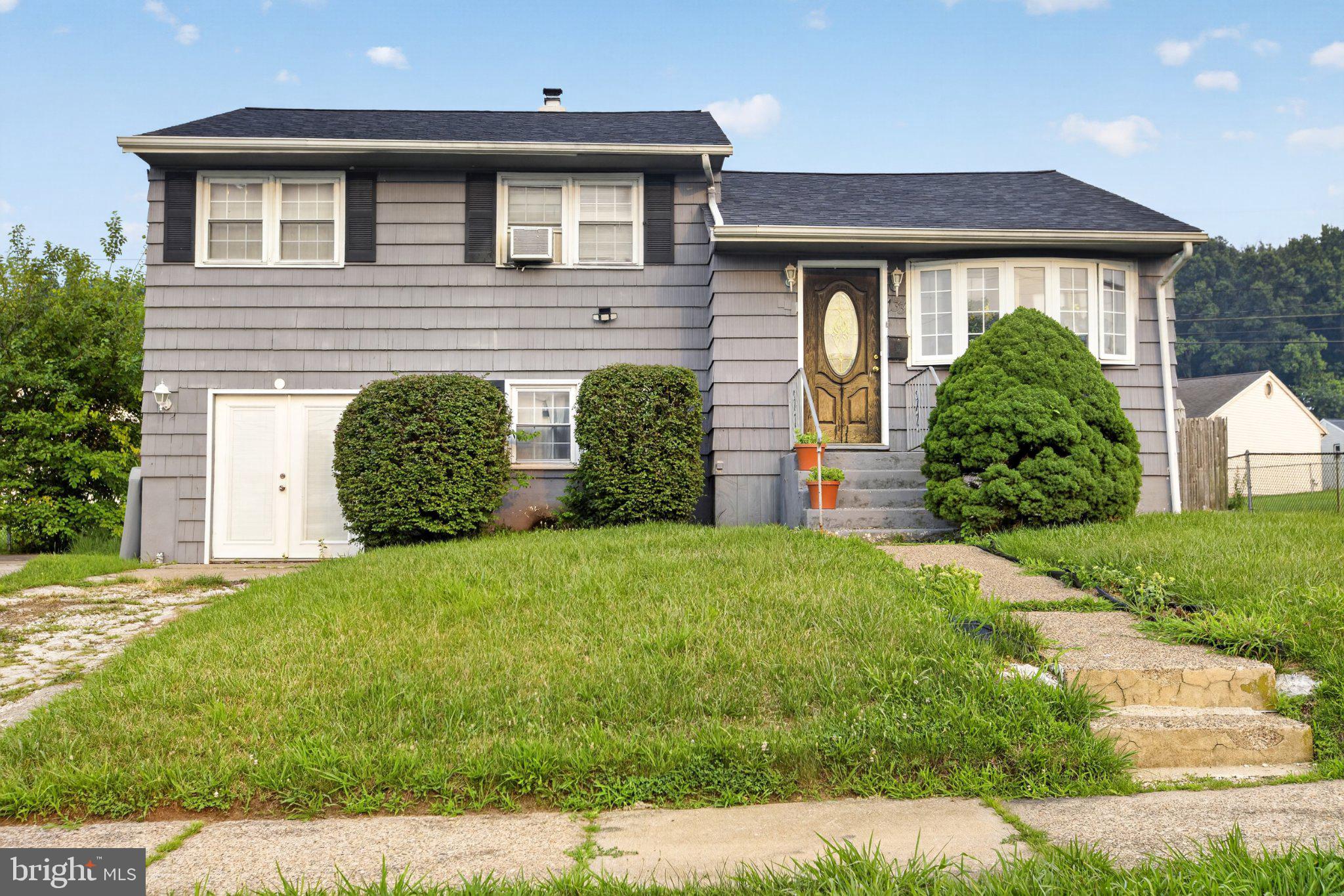 OVERVIEW GARDENS - Residential