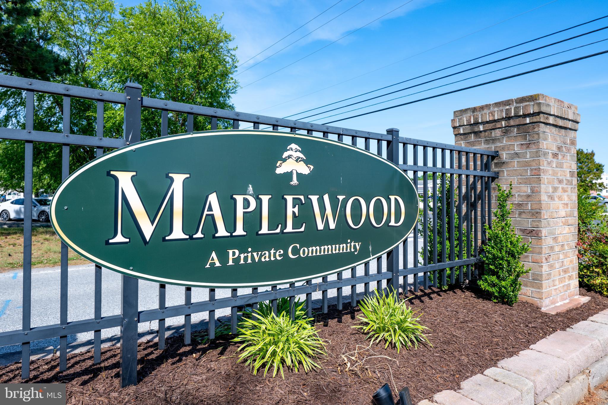 MAPLEWOOD - Residential