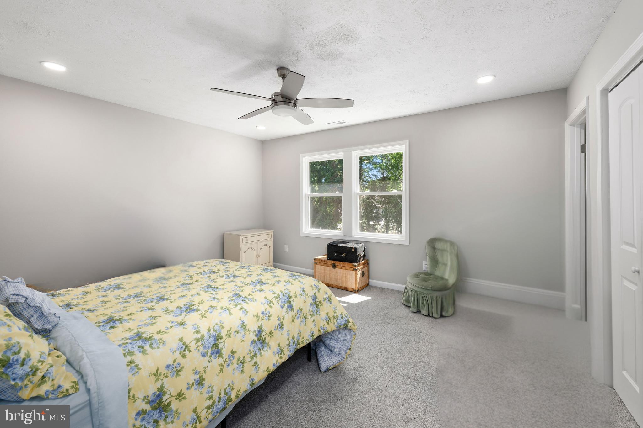 MAPLEWOOD - Residential