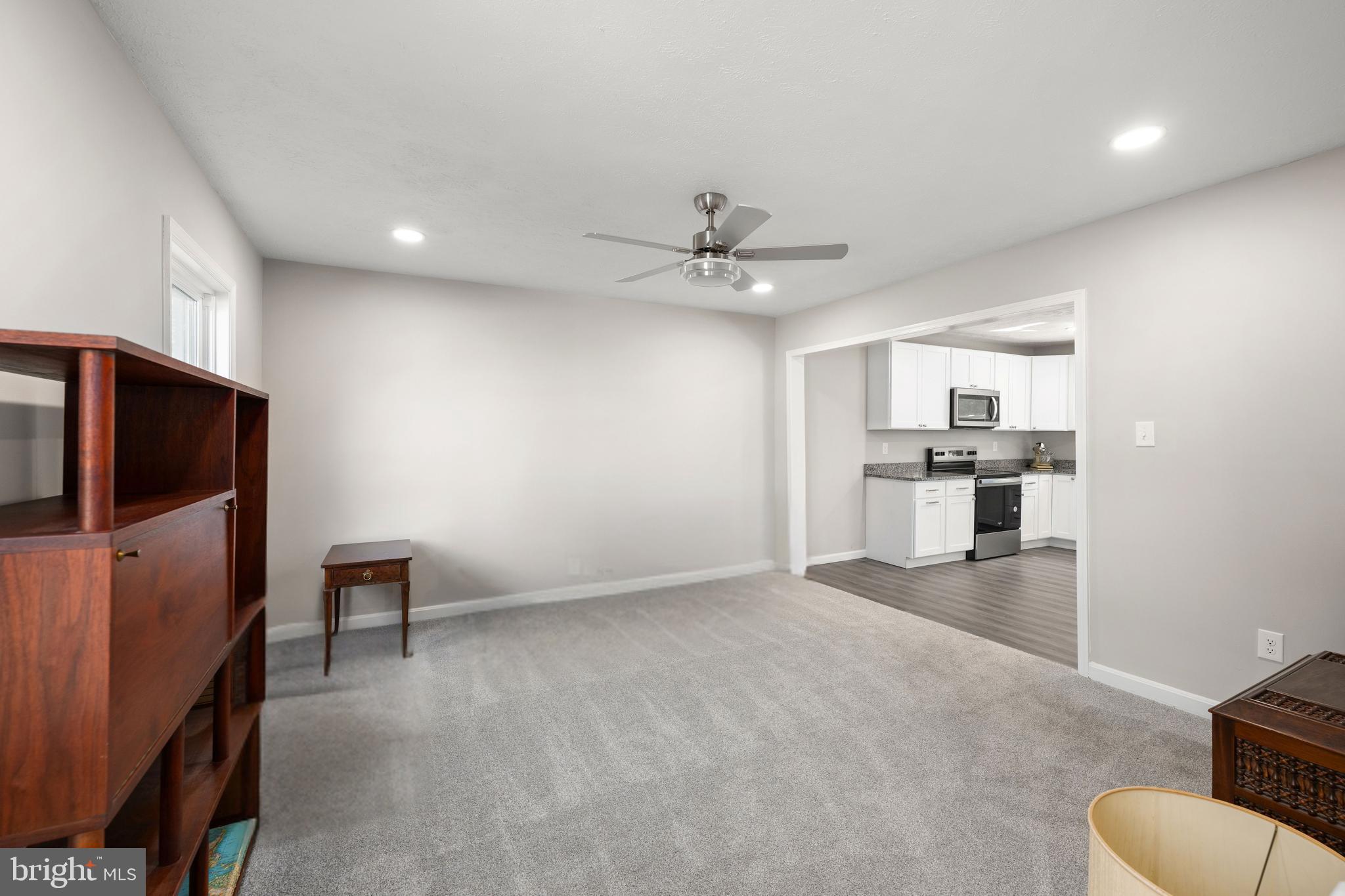 MAPLEWOOD - Residential