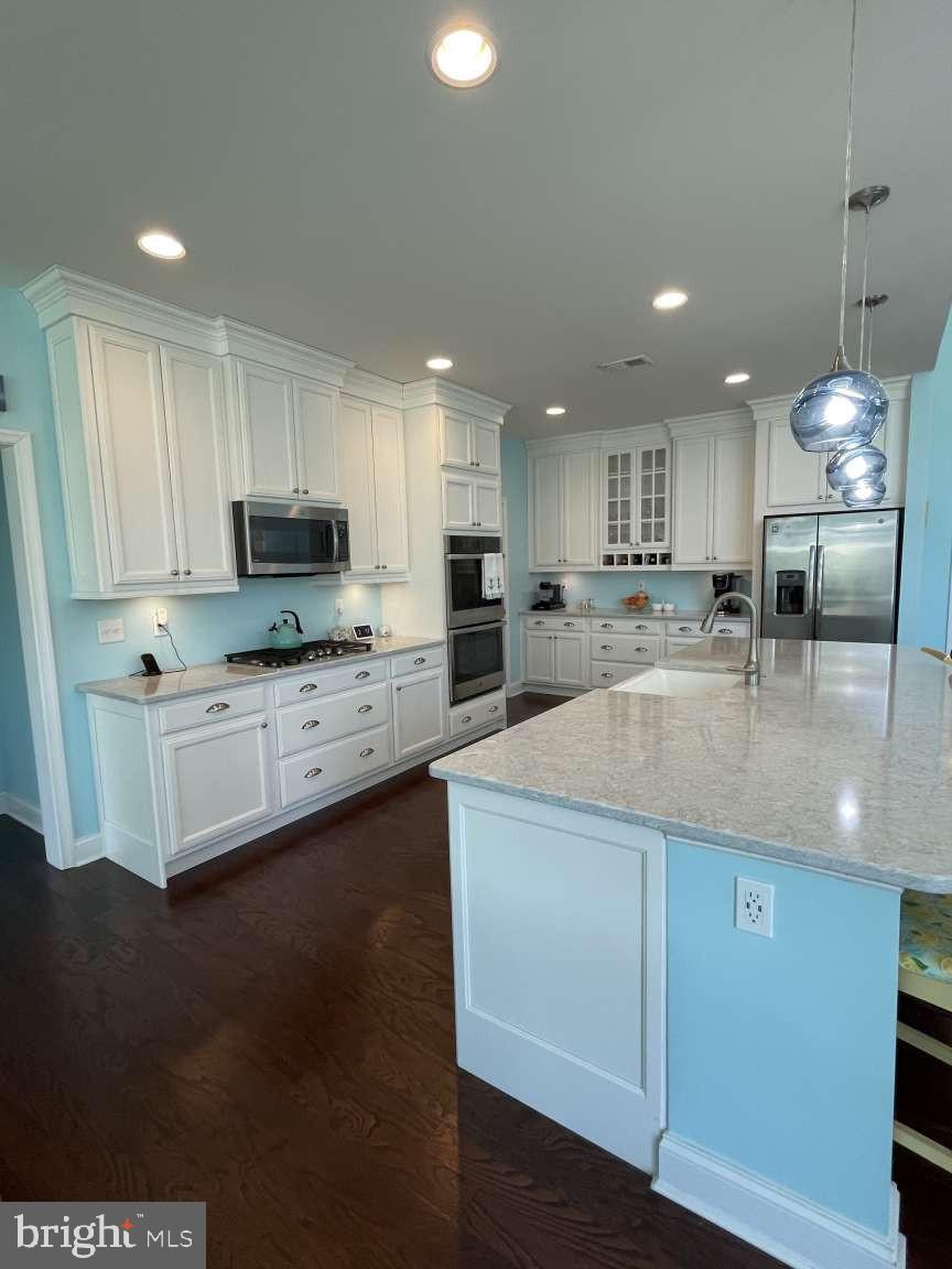 COASTAL CLUB - Residential