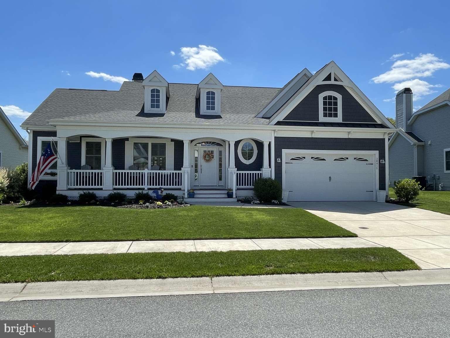 COASTAL CLUB - Residential
