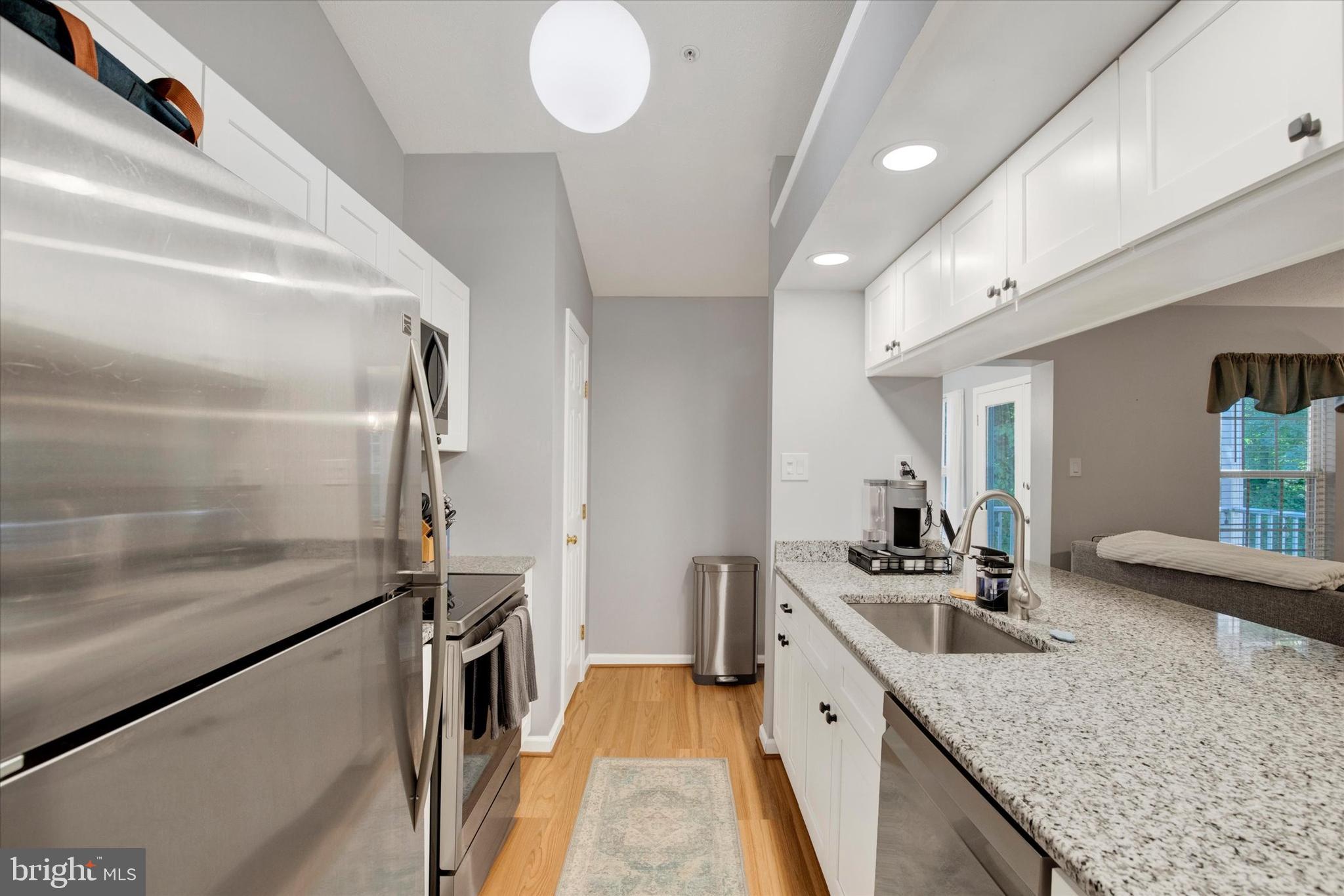 BRENTWOOD CONDO - Residential