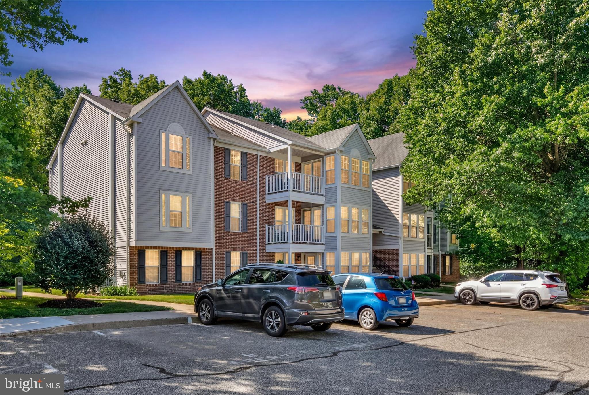 BRENTWOOD CONDO - Residential