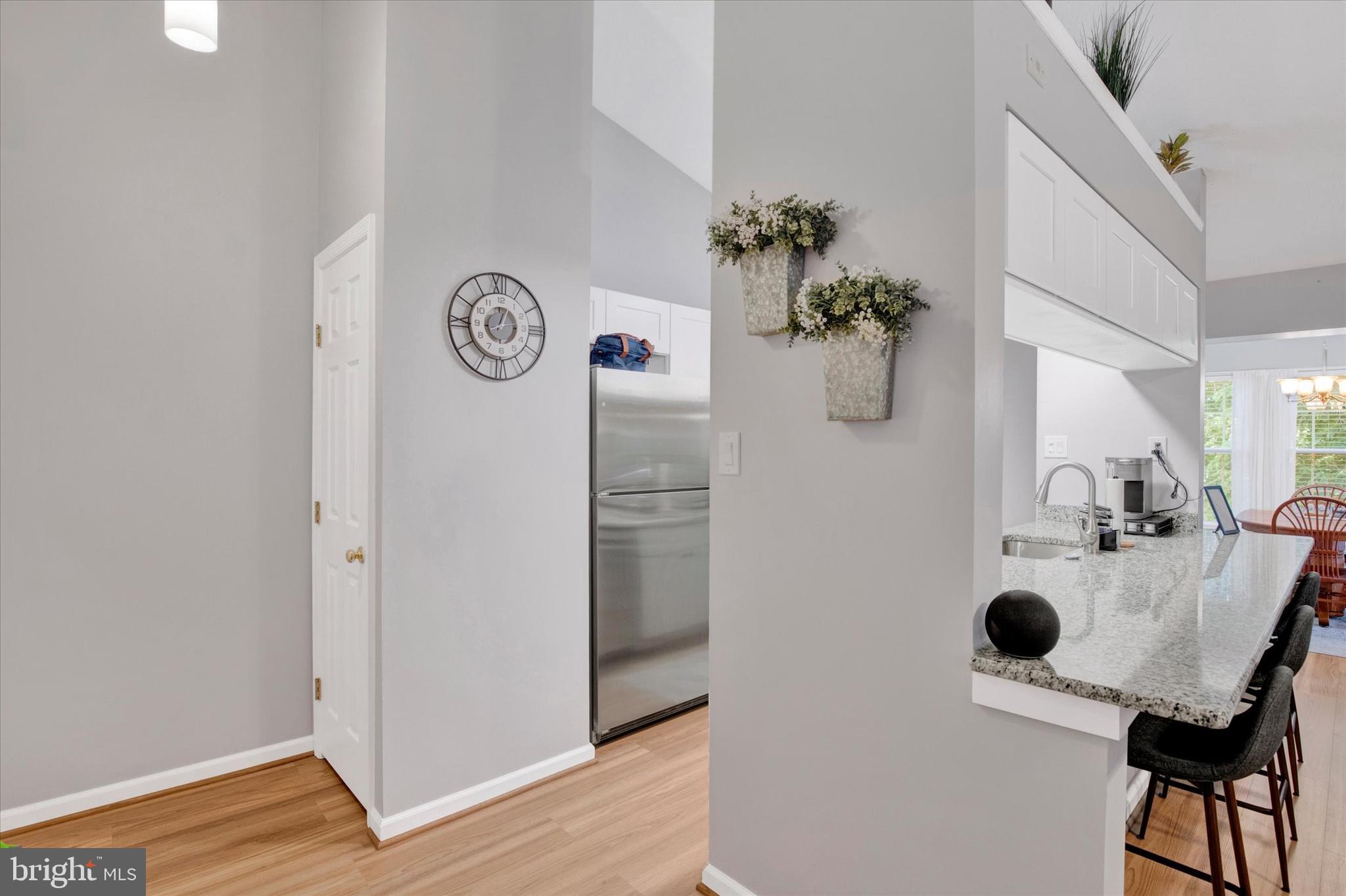 BRENTWOOD CONDO - Residential