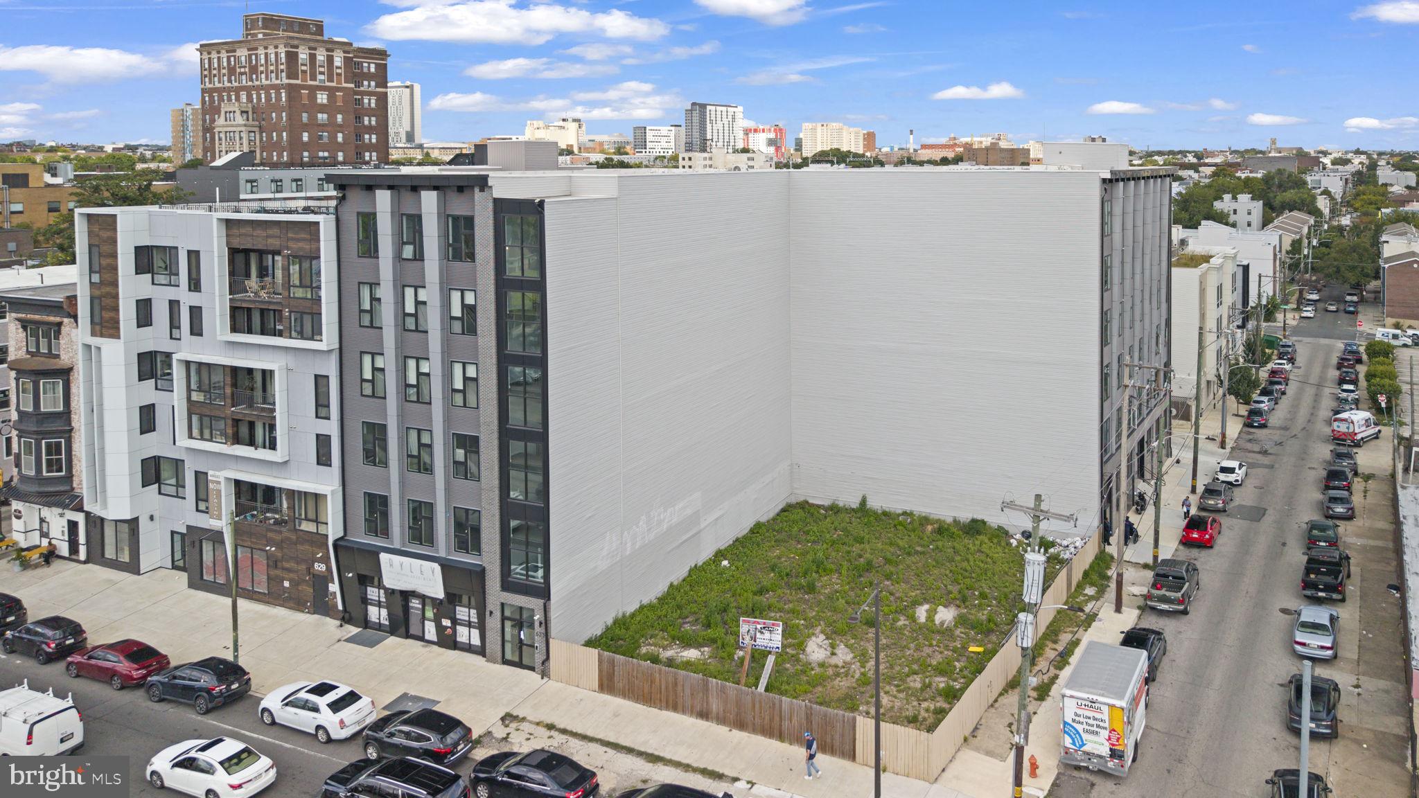 NORTHERN LIBERTIES - Land