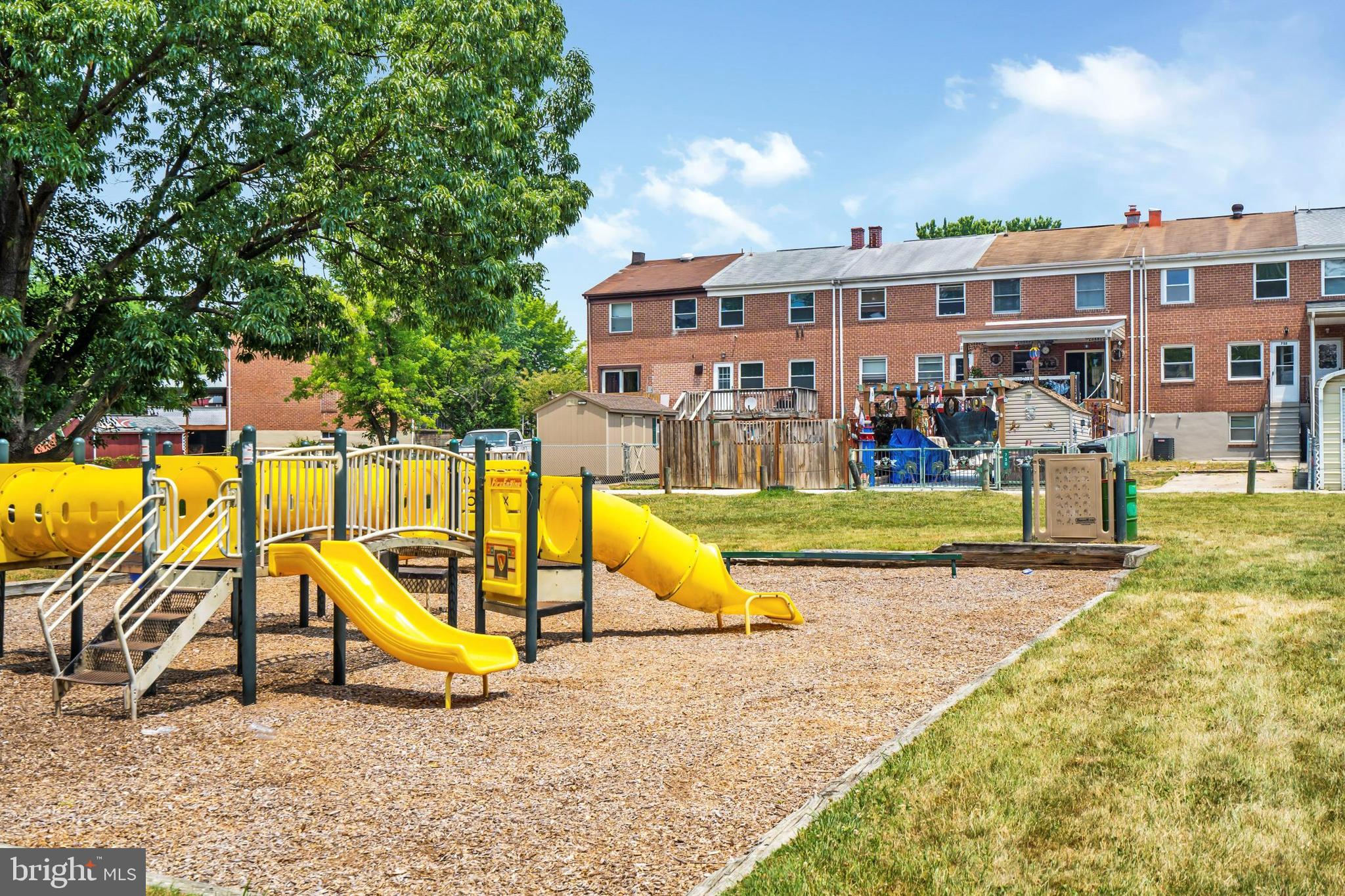COUNTRY RIDGE - Residential