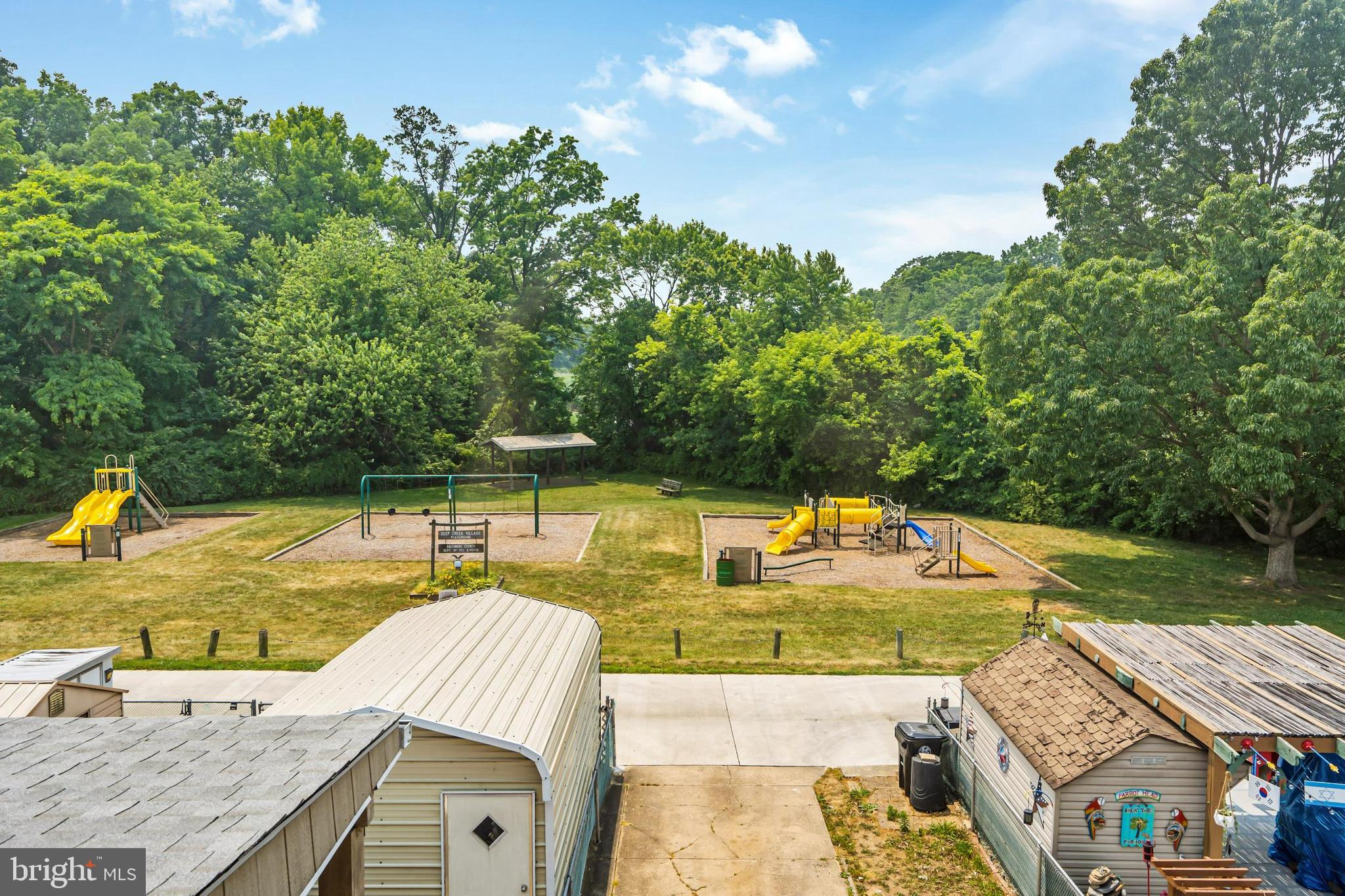 COUNTRY RIDGE - Residential
