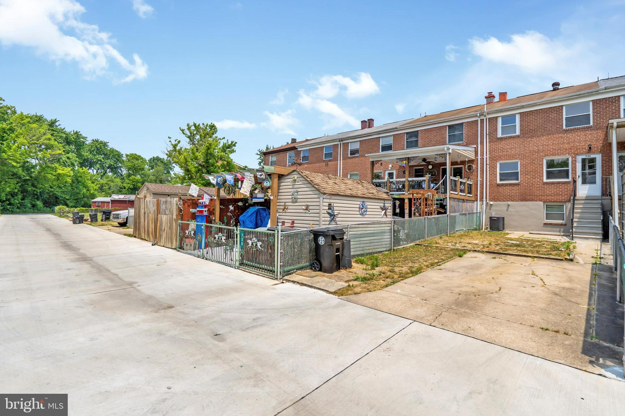 COUNTRY RIDGE - Residential