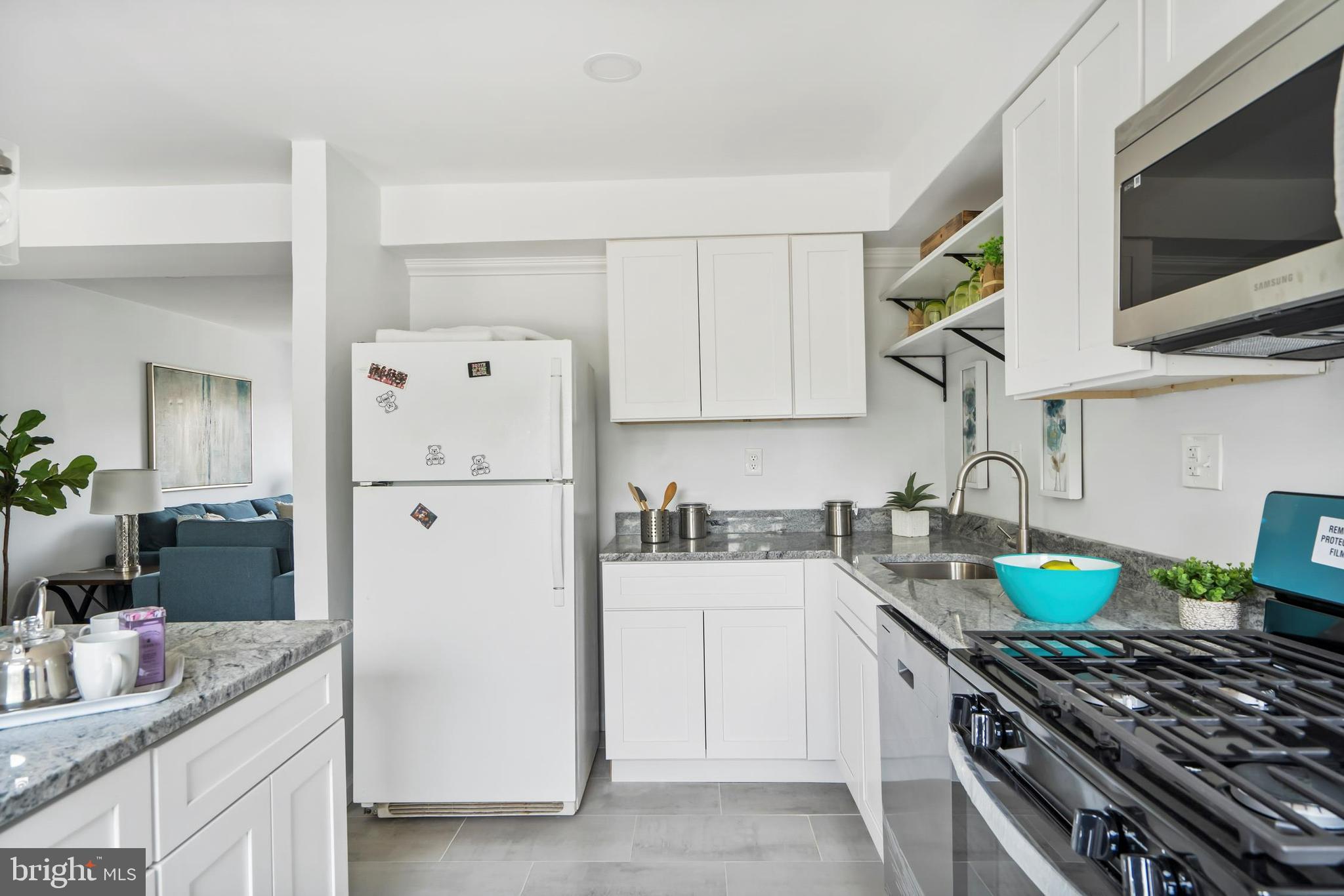 COUNTRY RIDGE - Residential