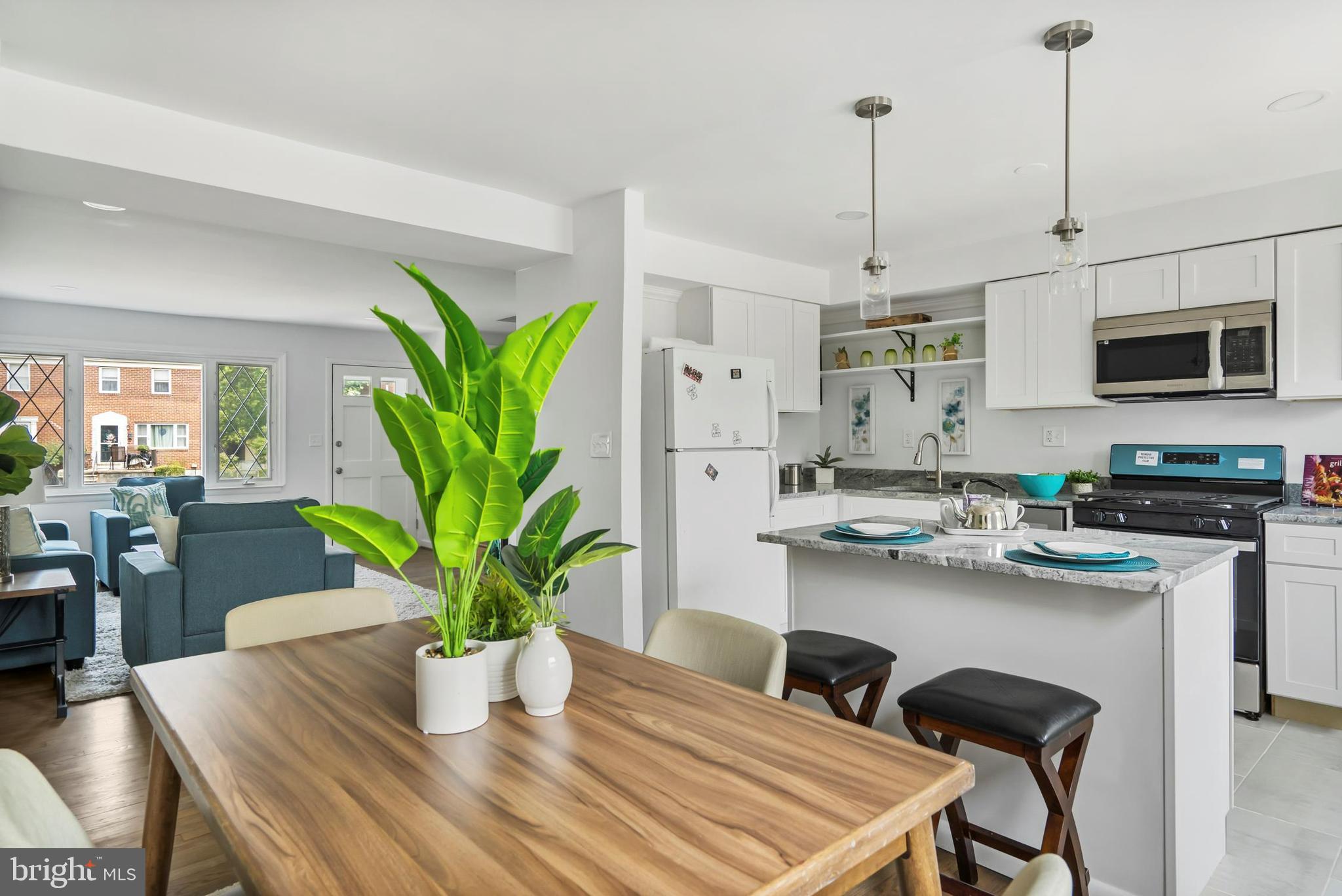COUNTRY RIDGE - Residential
