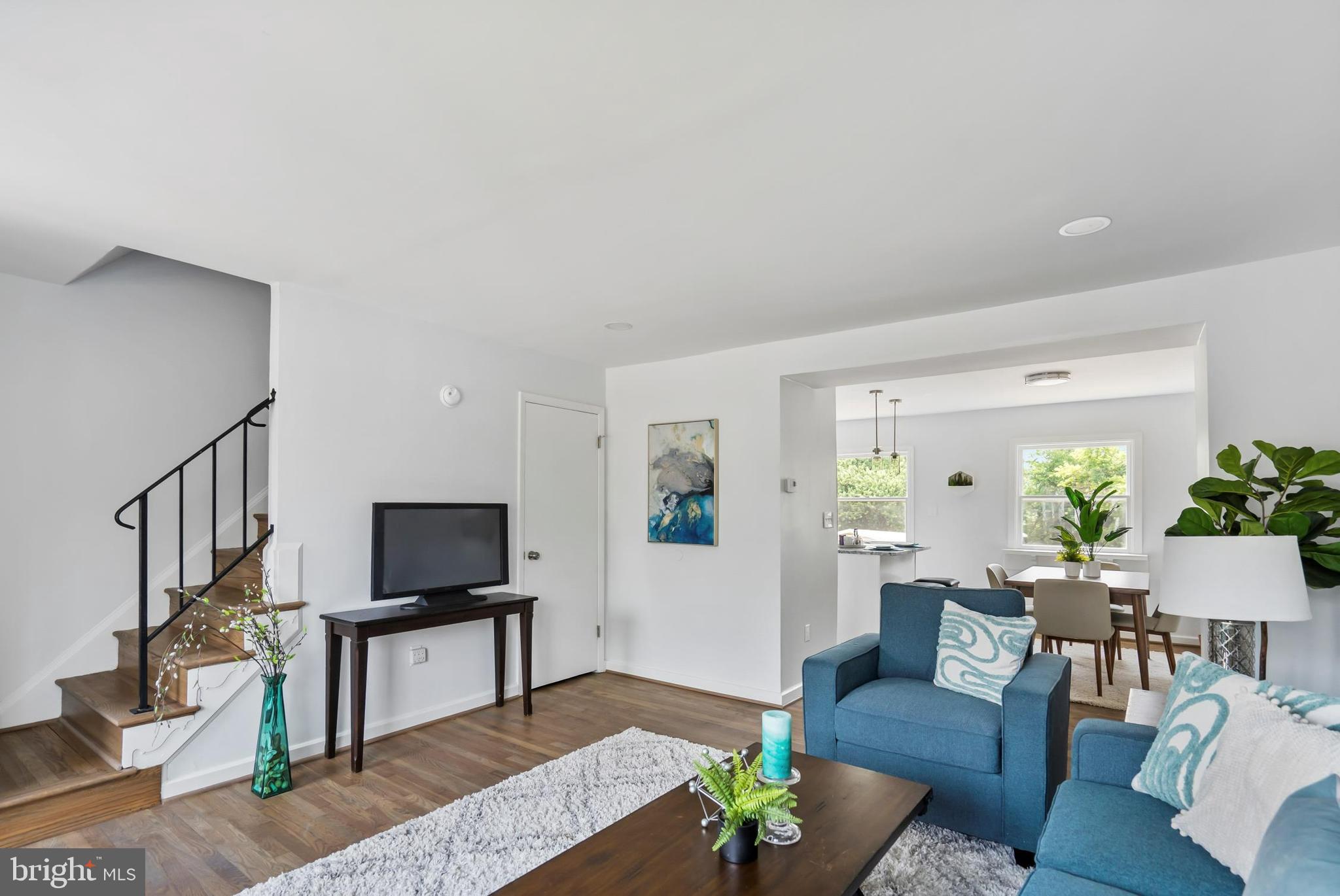 COUNTRY RIDGE - Residential
