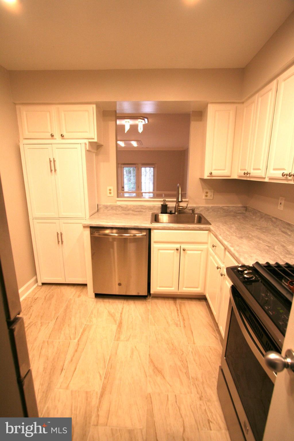 MONTGOMERY CHASE CODM - Residential Lease