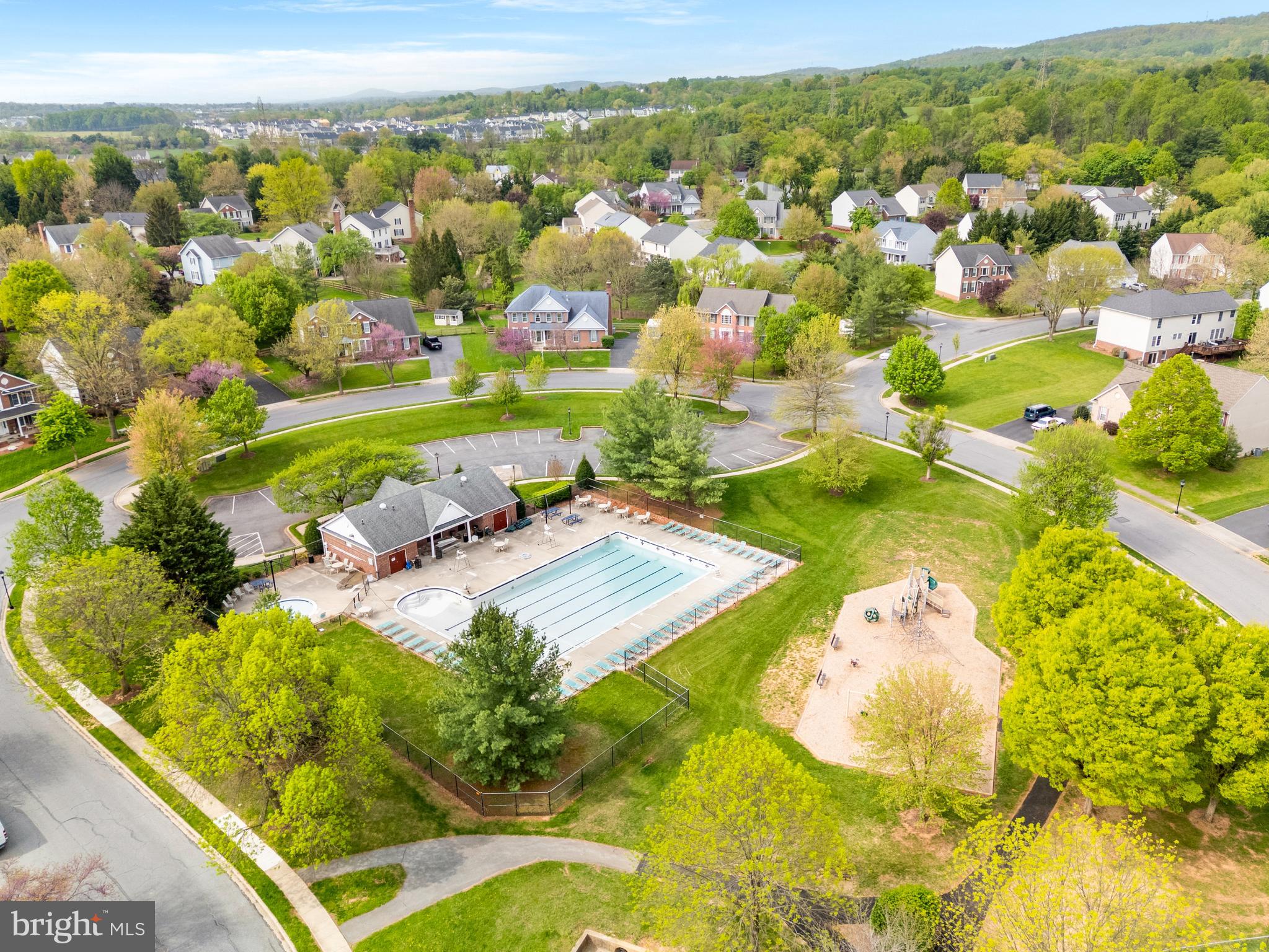 WHITTIER POND - Residential