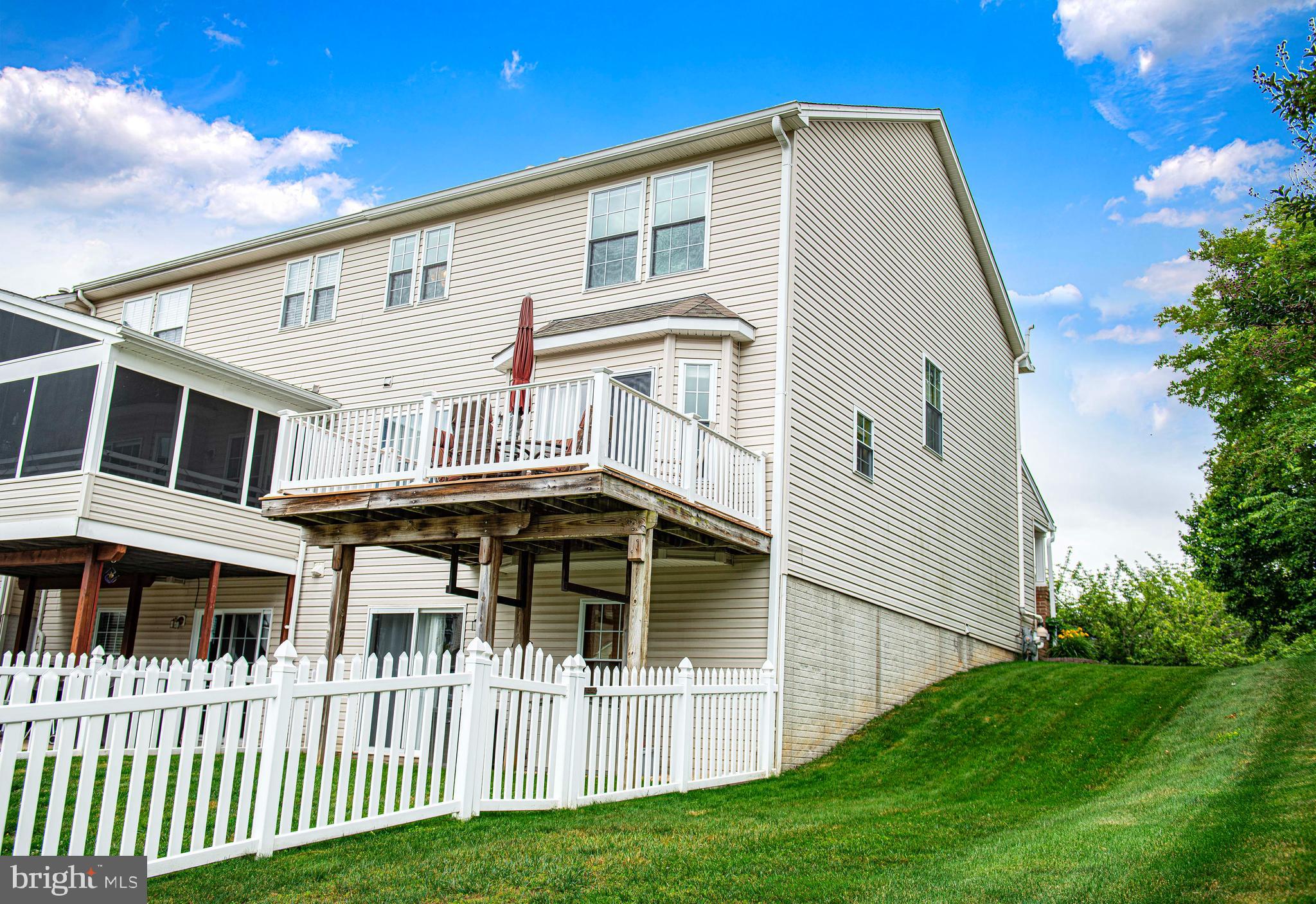 DEER SPRING - Residential