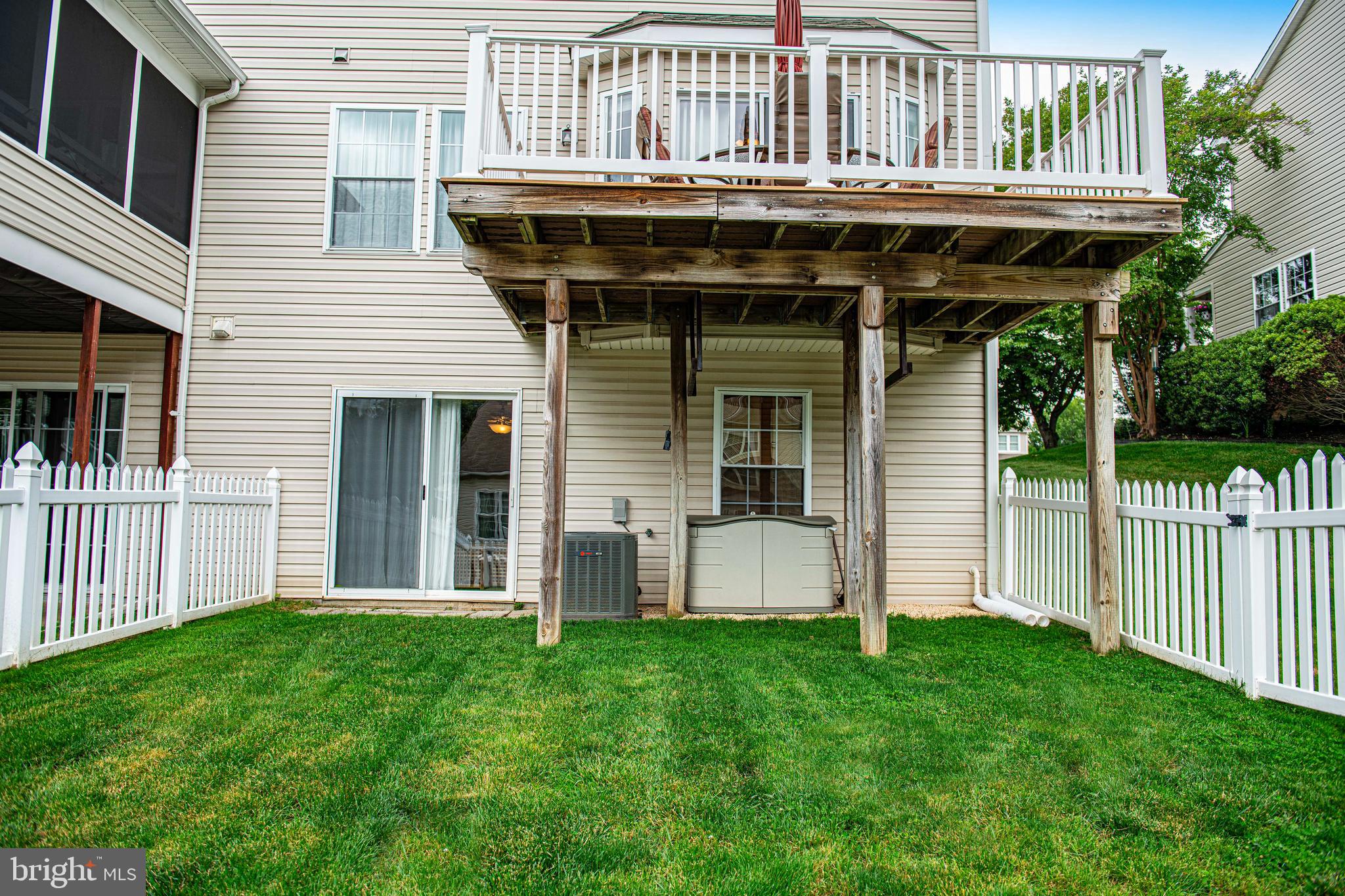 DEER SPRING - Residential