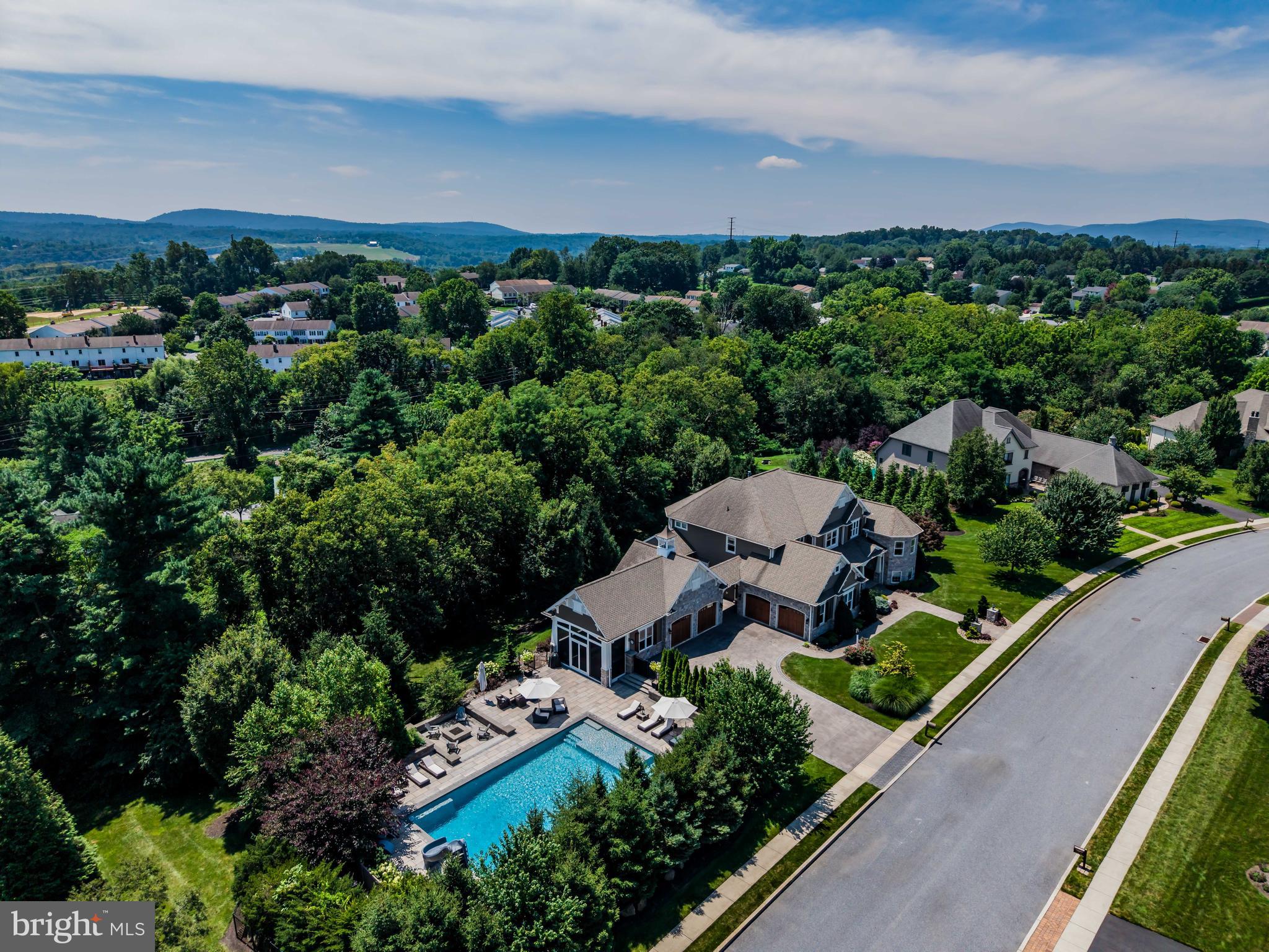 BRAEBURN ESTATES - Residential