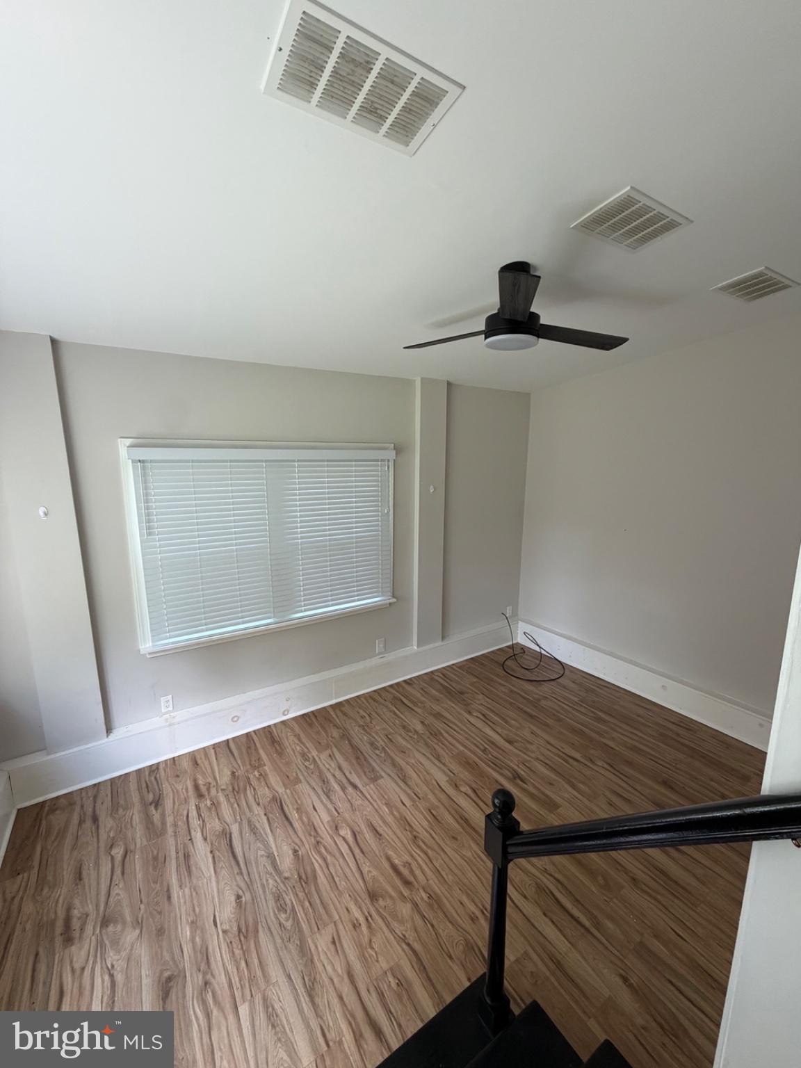 WALNUT HILL - Residential