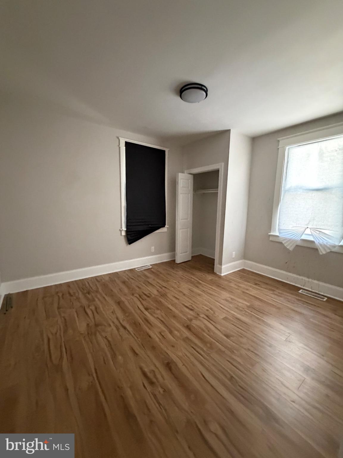 WALNUT HILL - Residential