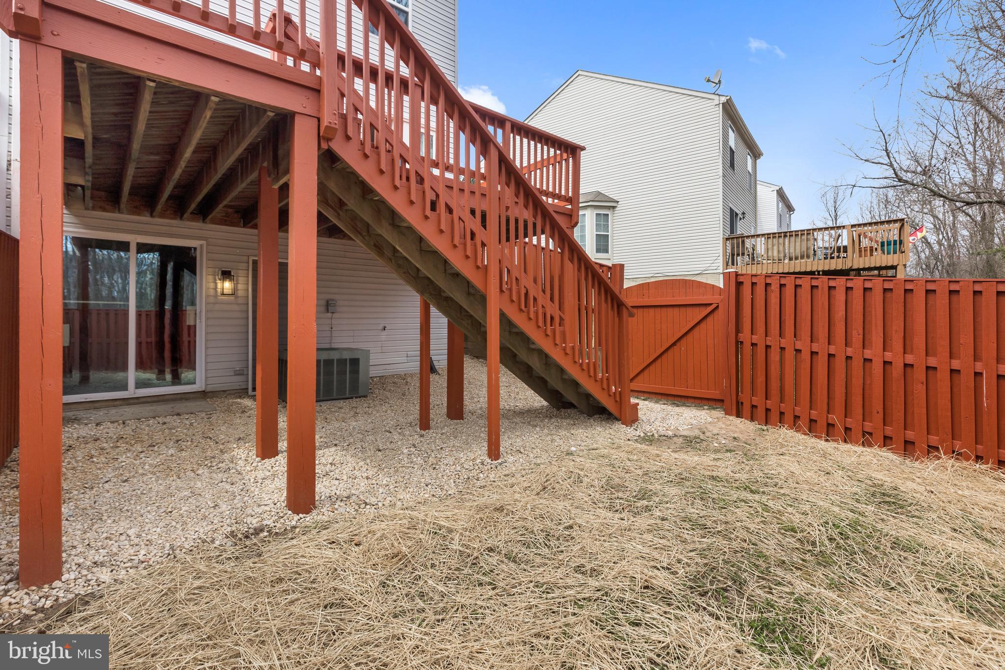SEVEN OAKS - Residential