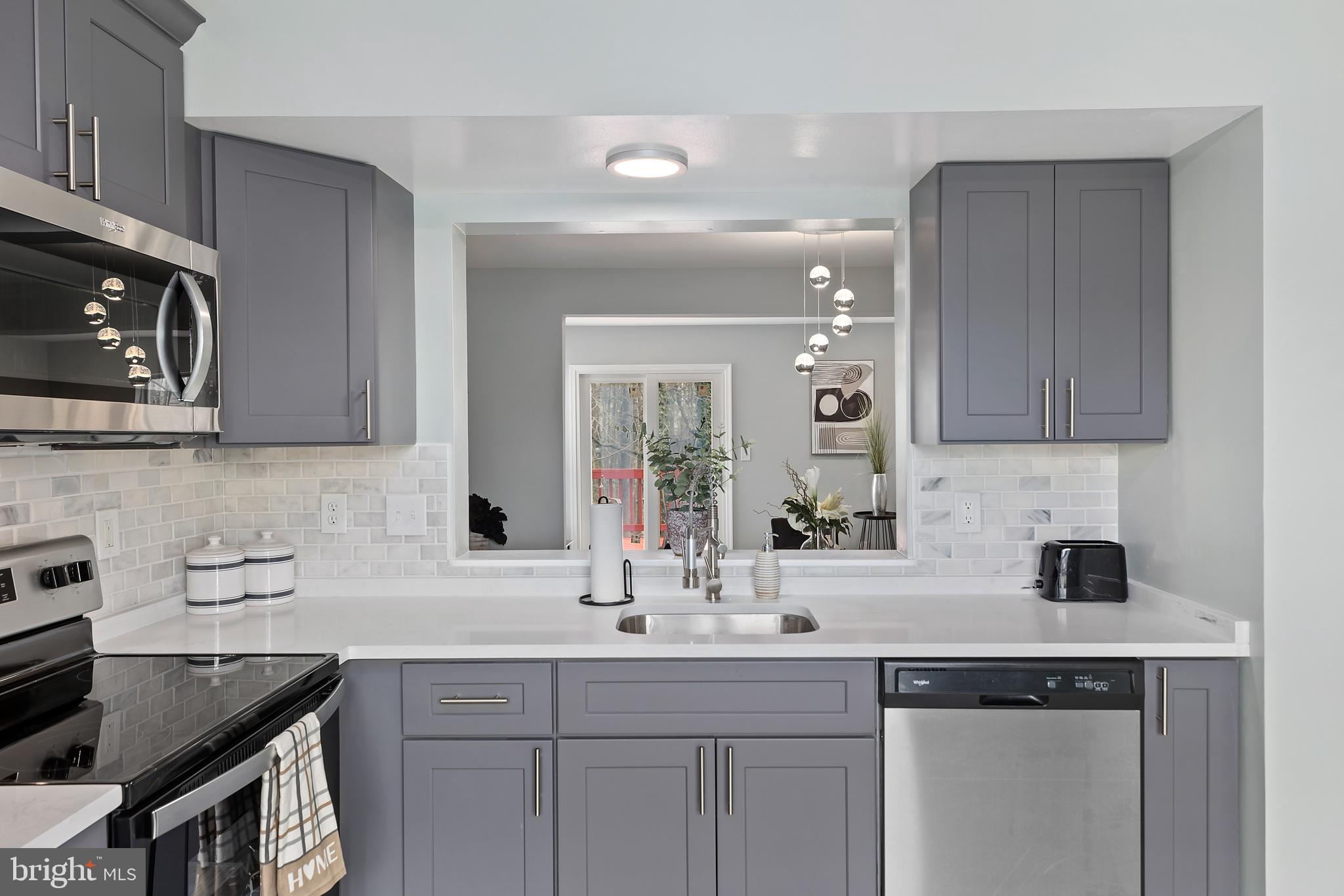 SEVEN OAKS - Residential