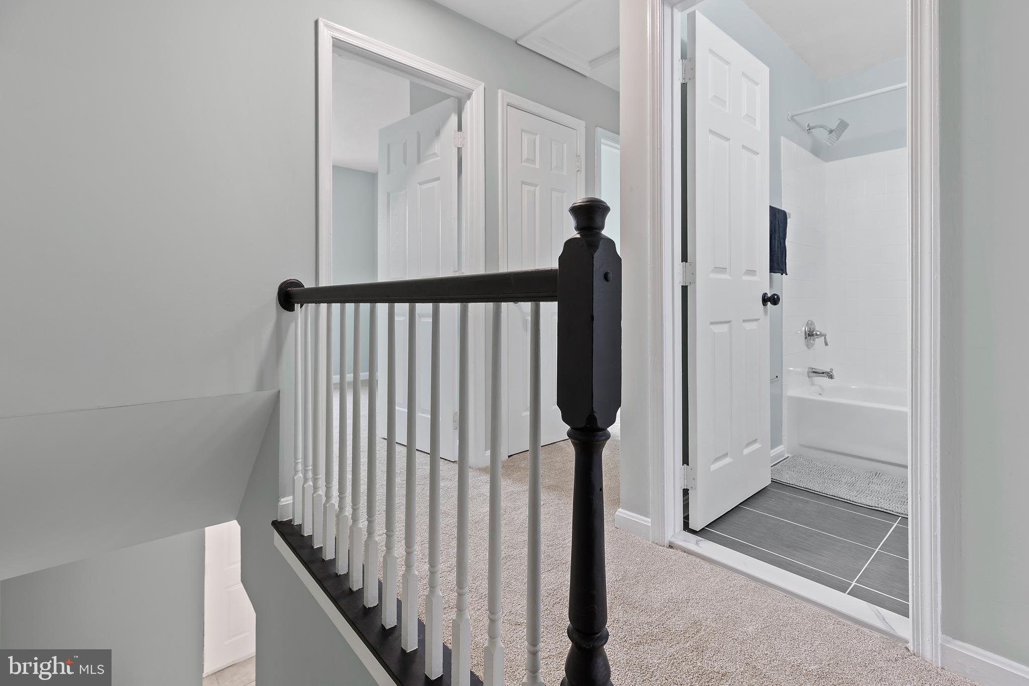 SEVEN OAKS - Residential